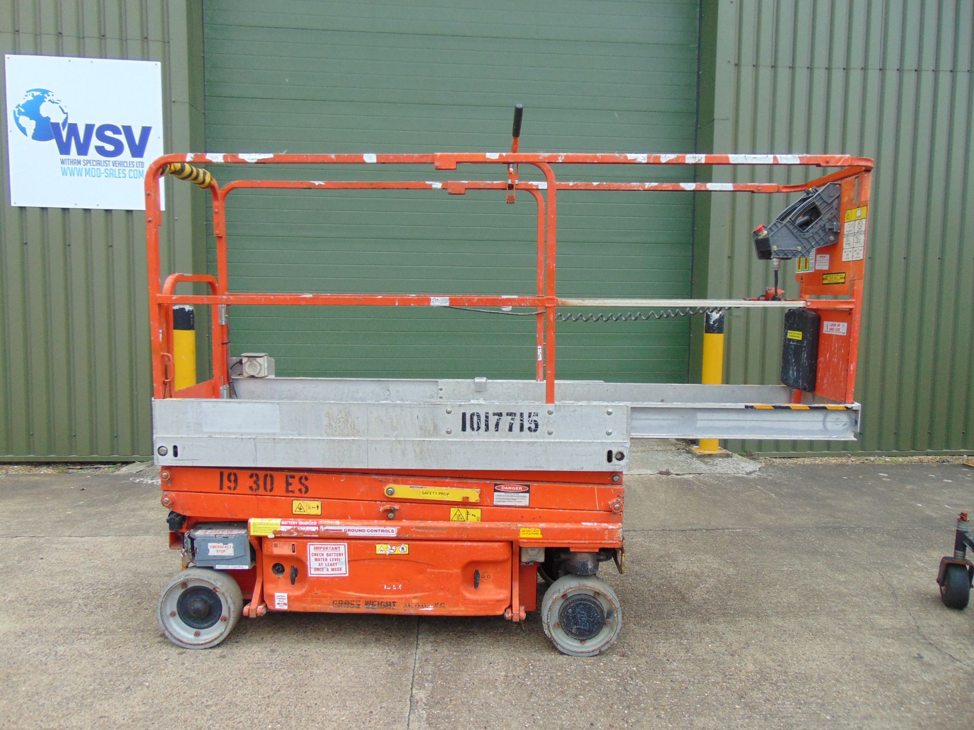 JLG 1930ES 7.62m Electric Scissor Lift Access Platform ONLY 290 Hours! - Image 6 of 21