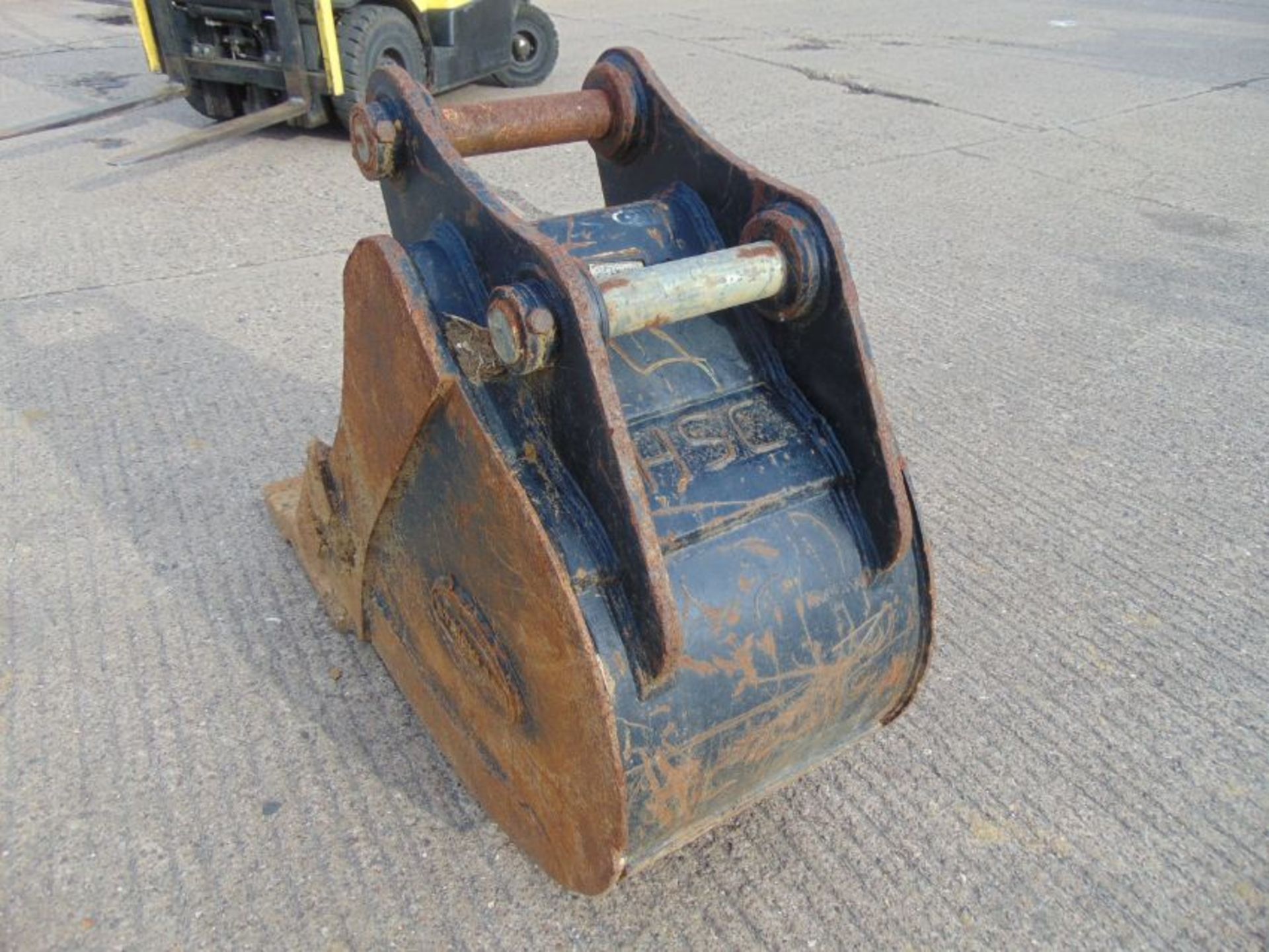Strickland 23" Digging Bucket 65mm Pin to suit 13 Ton Excavator - Image 4 of 7