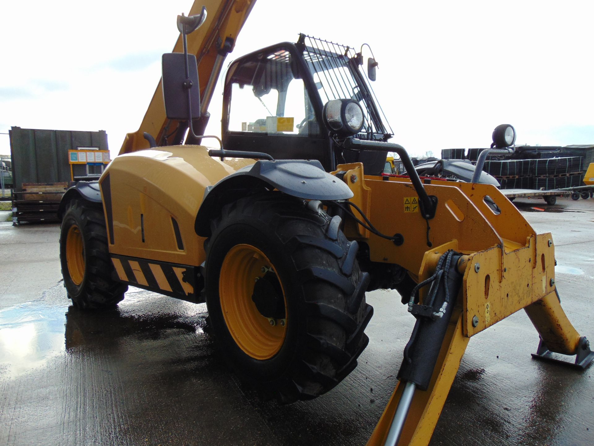 2014 Caterpillar TH414C GC 3.6 ton Telehandler ONLY 1,088 Hours! - Image 16 of 33