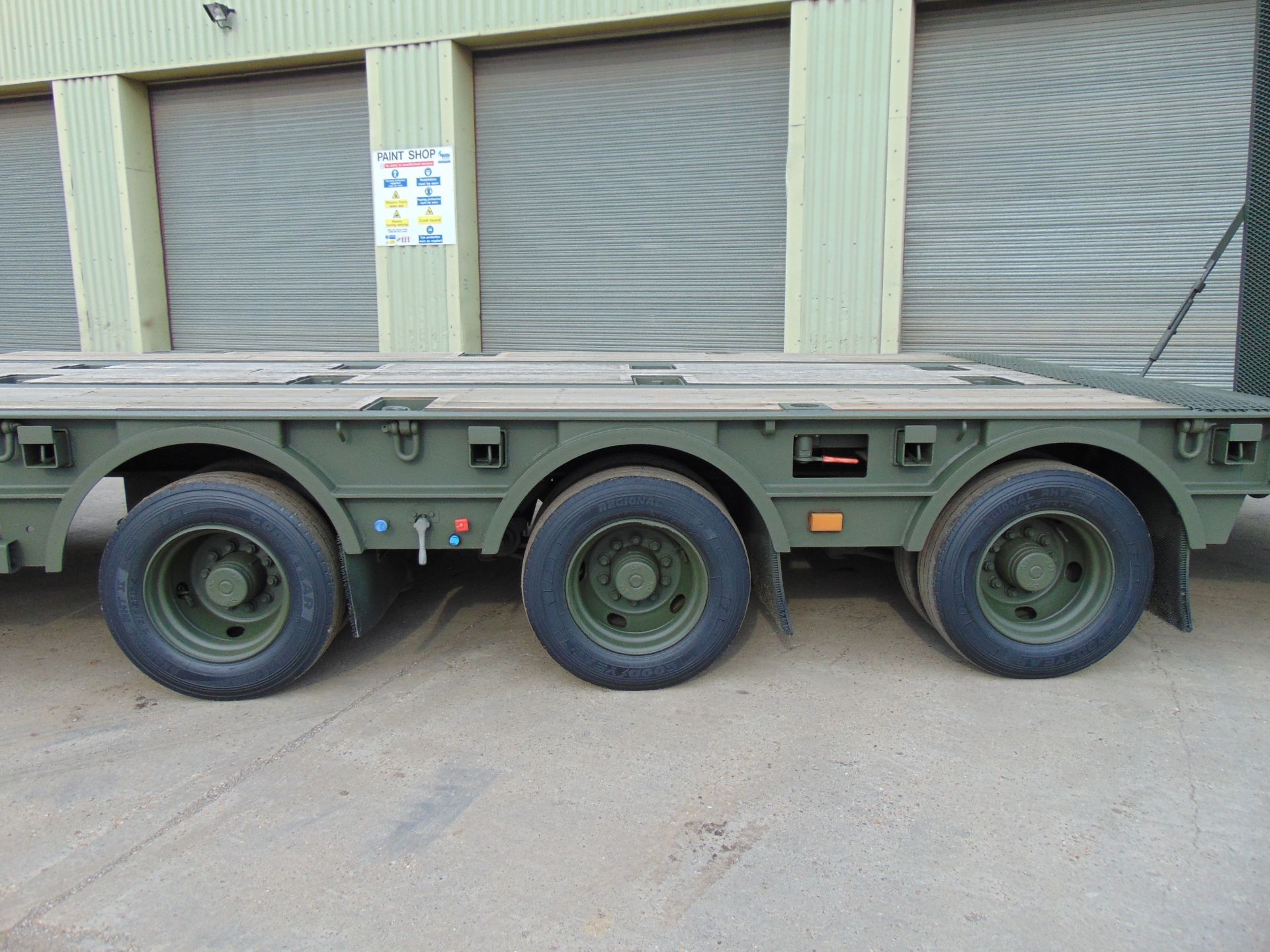 Ex Reserve King GTS38 Tri Axle Stepframe trailer - Image 37 of 41