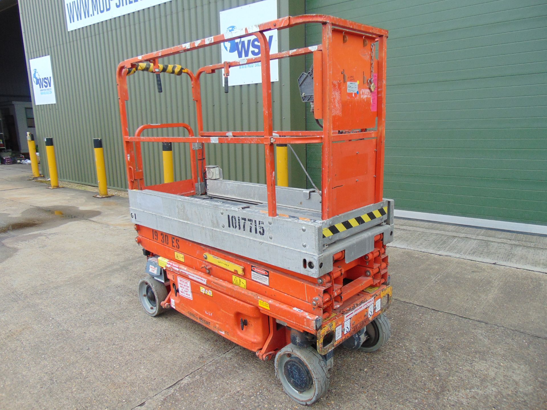 JLG 1930ES 7.62m Electric Scissor Lift Access Platform ONLY 290 Hours! - Image 10 of 21