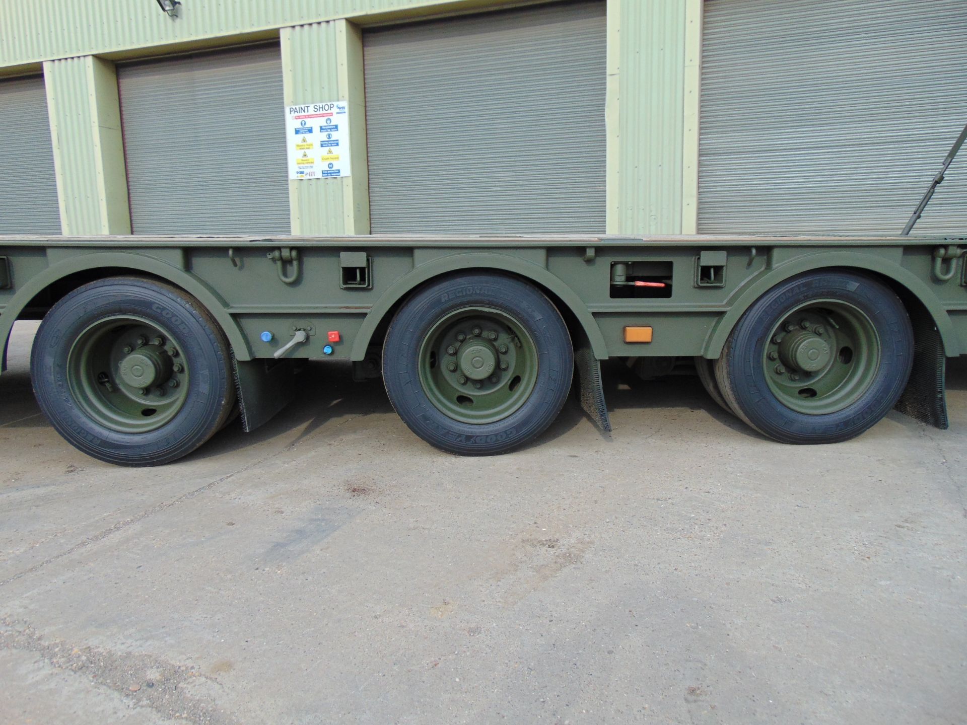Ex Reserve King GTS38 Tri Axle Stepframe trailer - Image 38 of 41