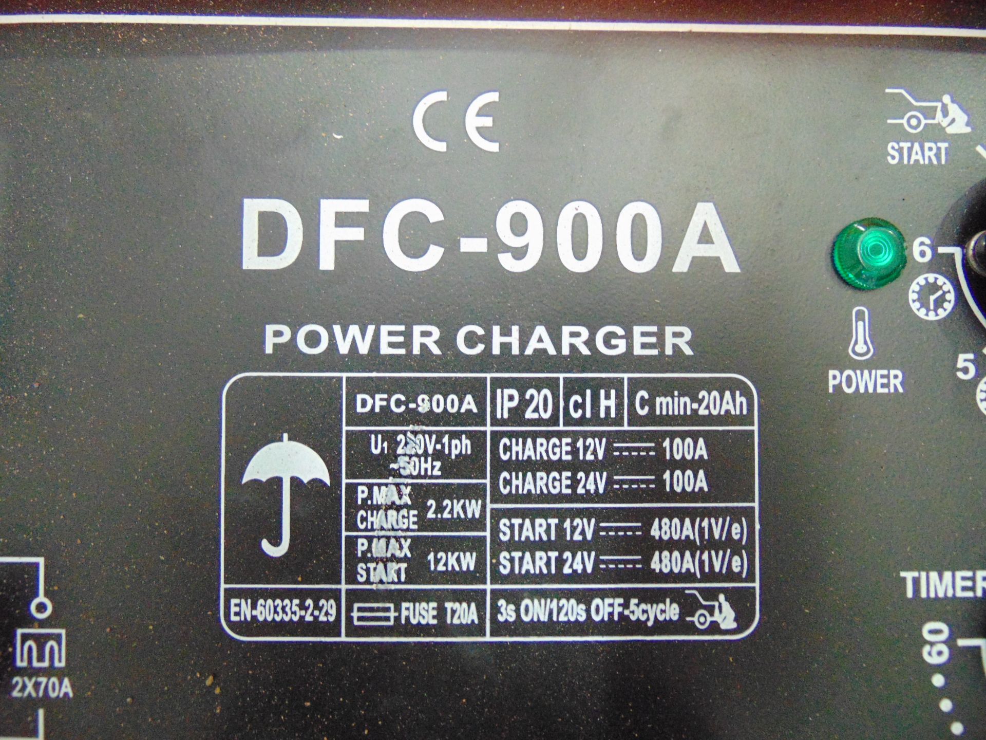 ** BRAND NEW ** Youli DFC-900A 12/24V Vehicle Battery Charger/Starter - Image 3 of 6