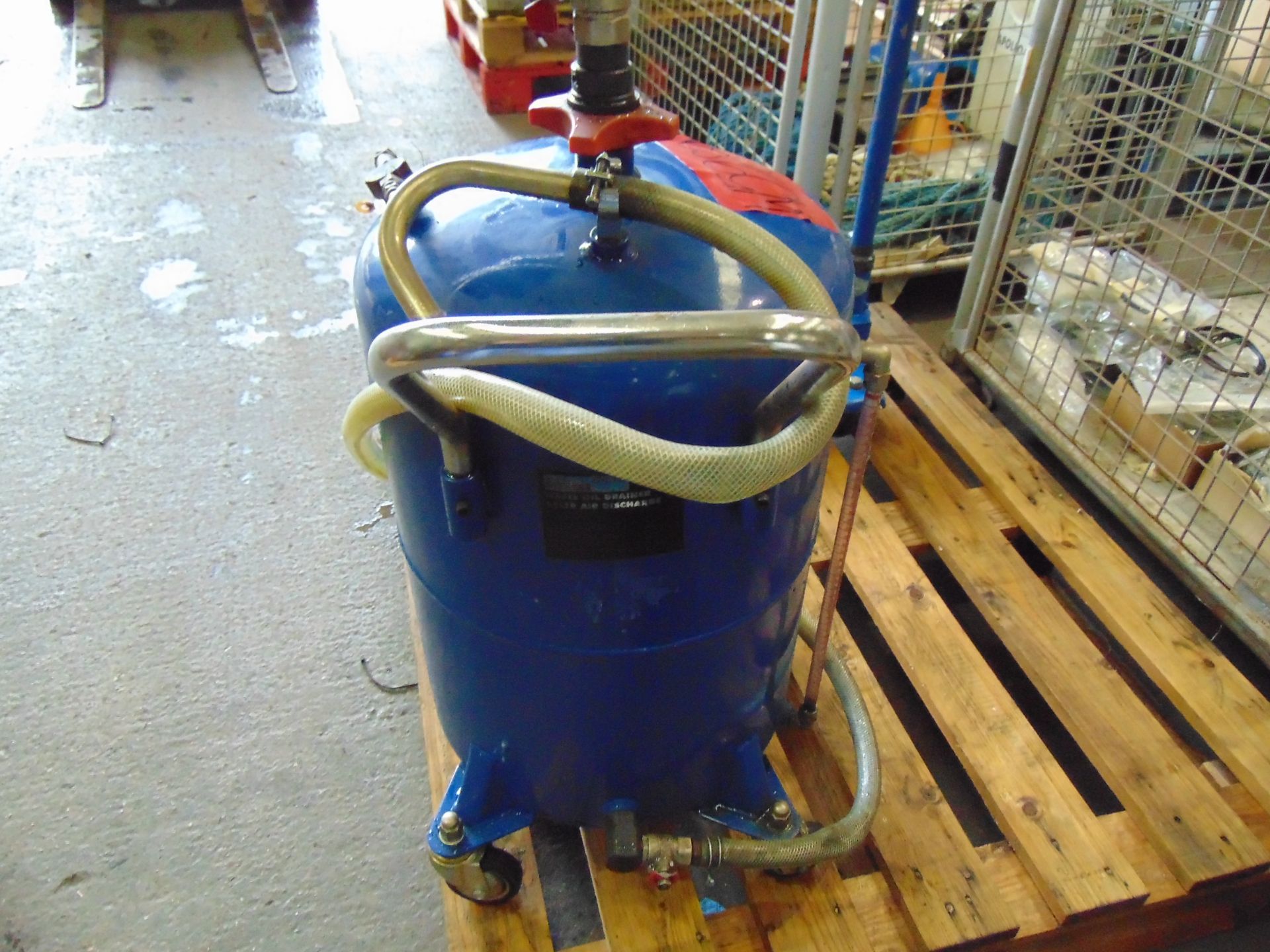 Sealey AK451DX 65ltr Air Discharge Waste Oil Drainer - Image 2 of 7