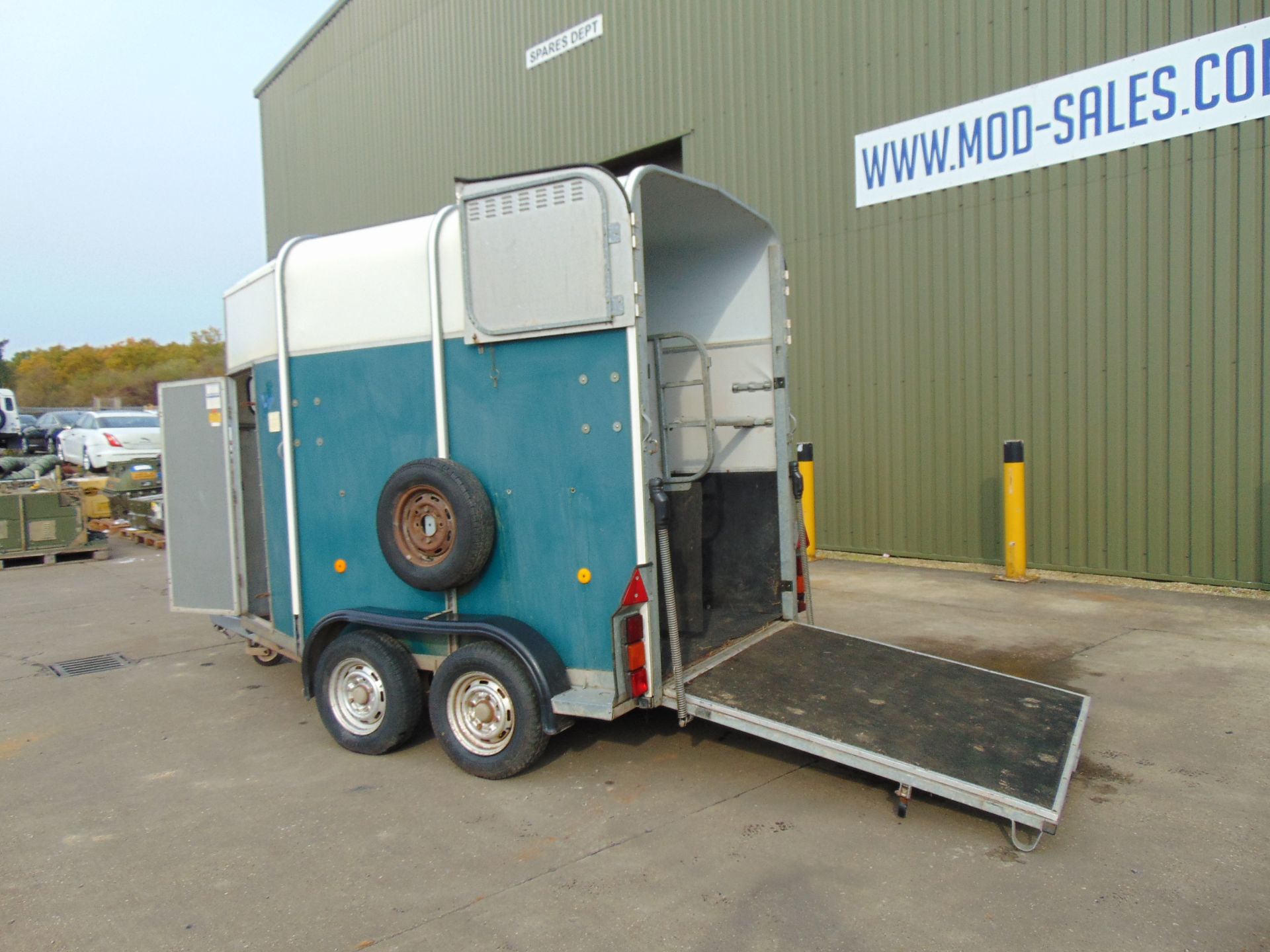 Ifor Williams HB505R Twin Axle 2 Horse Trailer - Image 4 of 13