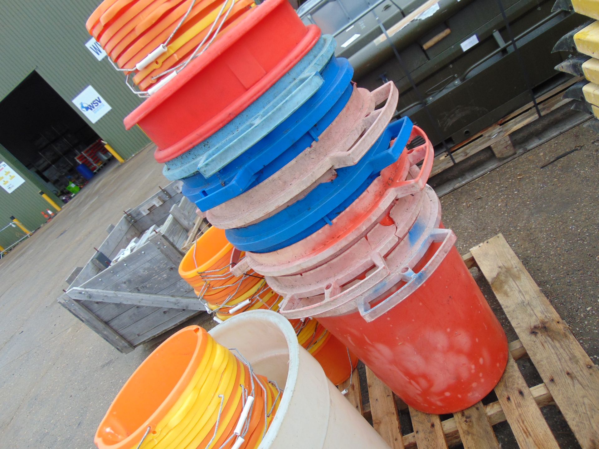 100 + Mixed Size Buckets - Image 5 of 6