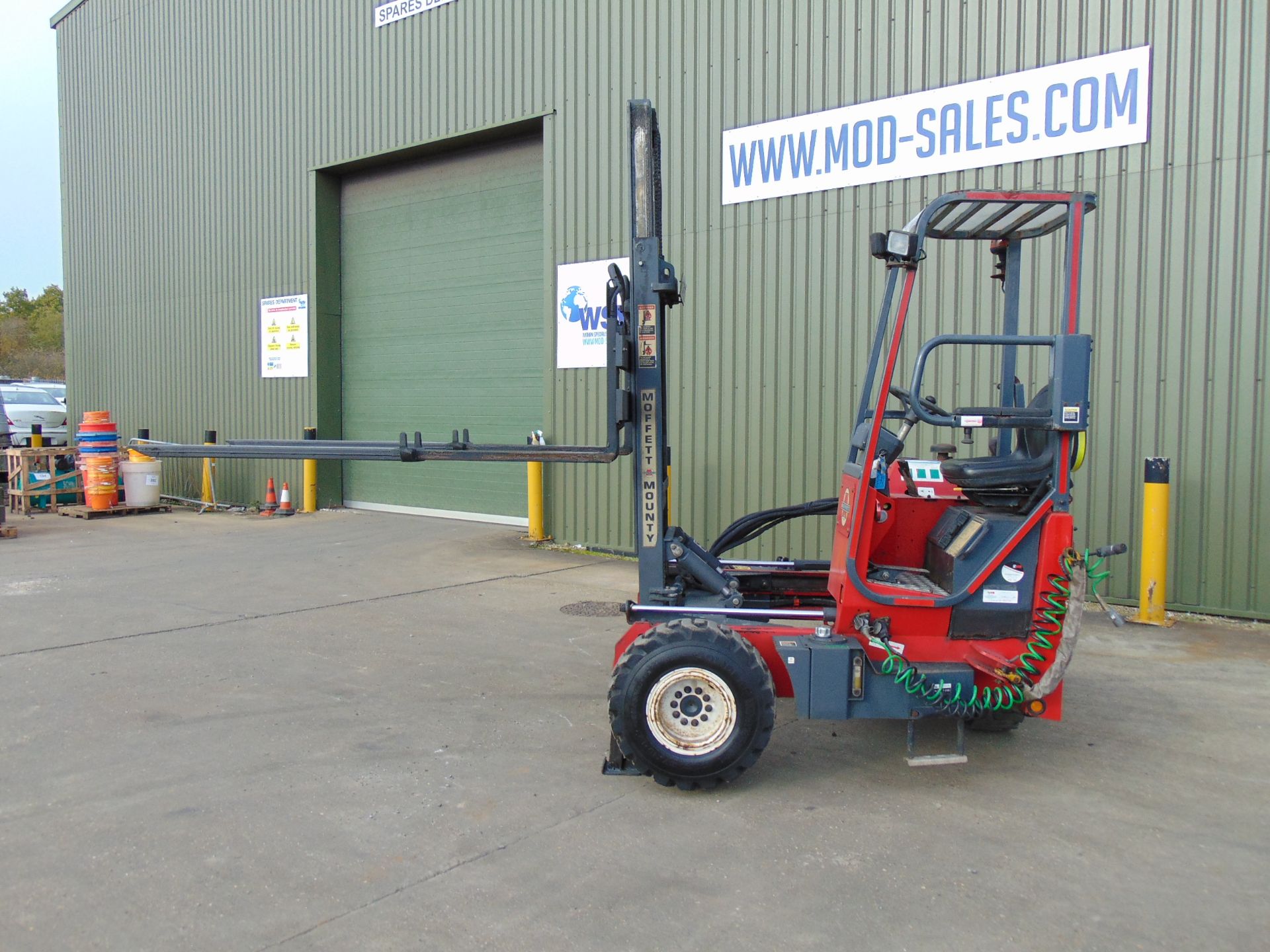 2003 Moffett Mounty M2003 Truck Mounted Forklift ONLY 871 Hours! - Image 3 of 25