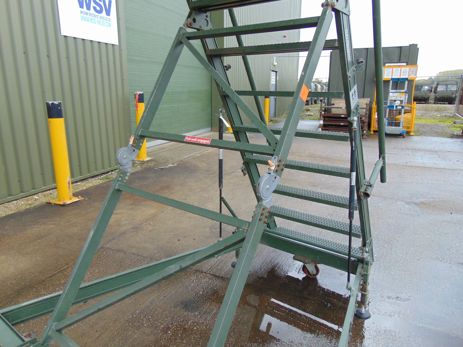 Test-Fuchs Aluminium Collapsible Warehouse Access Steps - Image 7 of 12