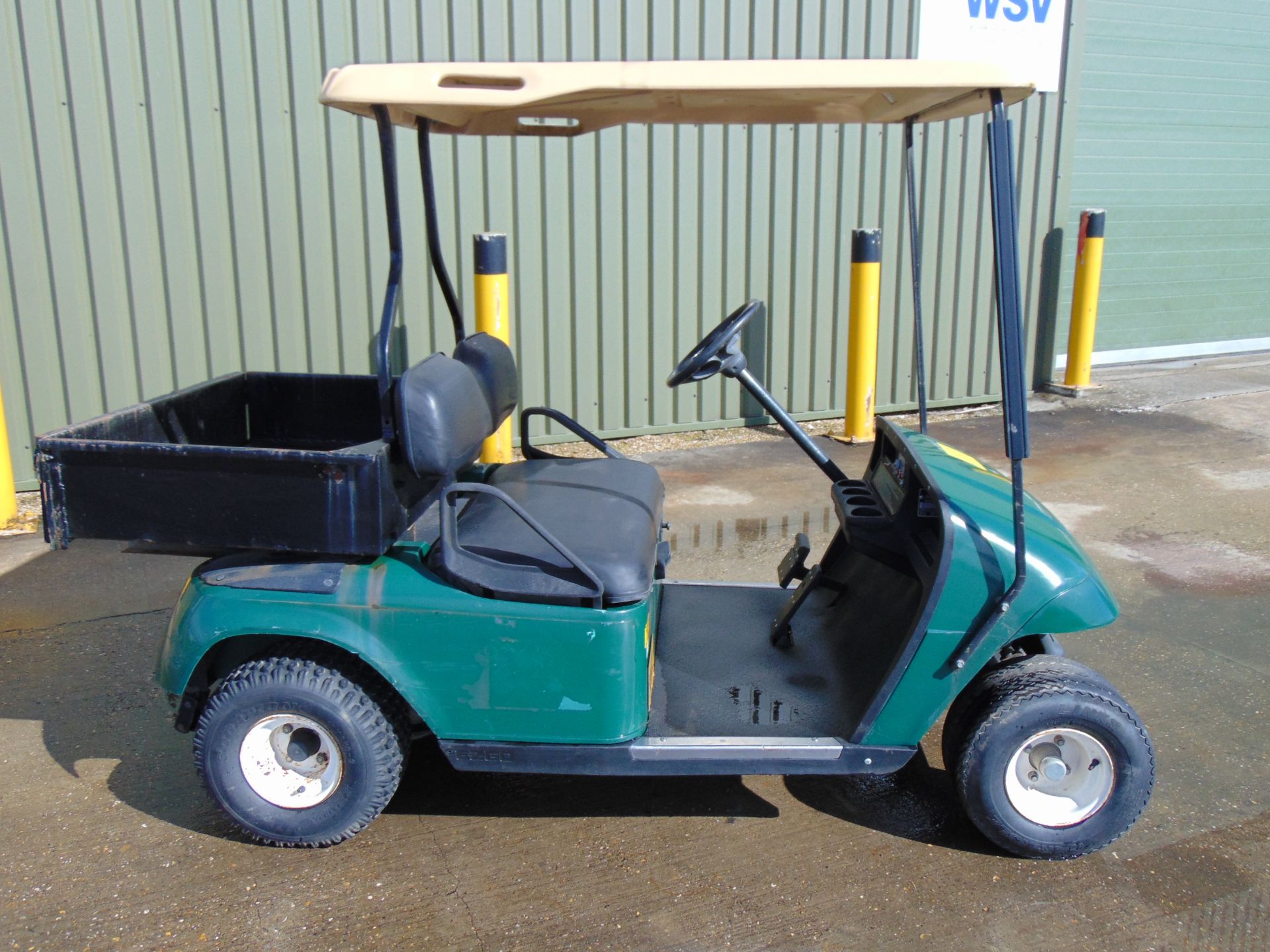 E-Z-GO Estate Vehicle c/w Rear Cargo Body ONLY 1,025 HOURS! - Image 6 of 21