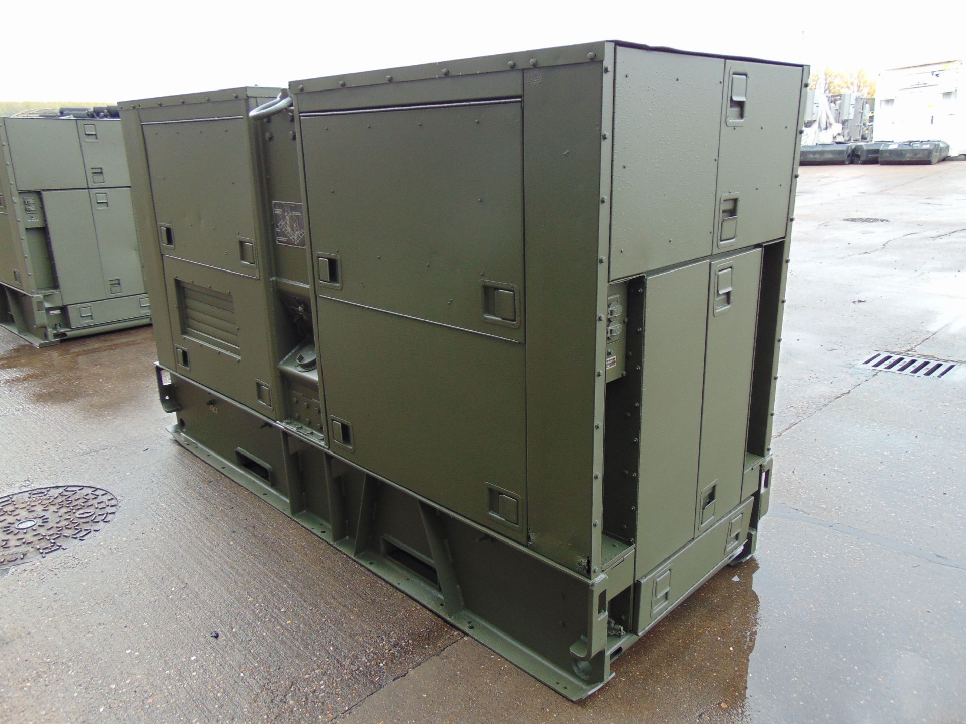 100KW MEP007B 125 KVA Portable Caterpillar Diesel Generator ONLY 223 Hours! - Image 3 of 19