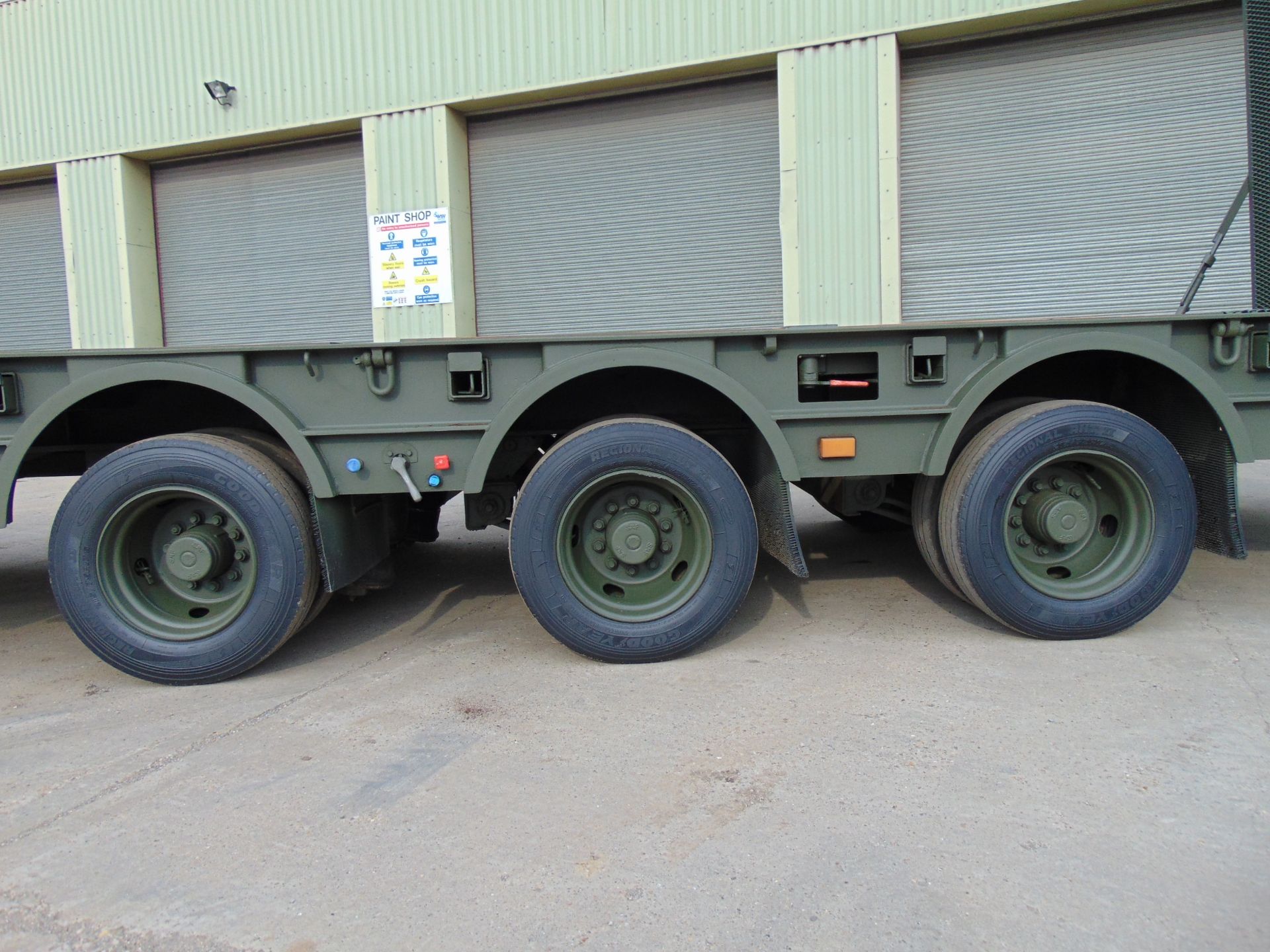 Ex Reserve King GTS38 Tri Axle Stepframe trailer - Image 36 of 41