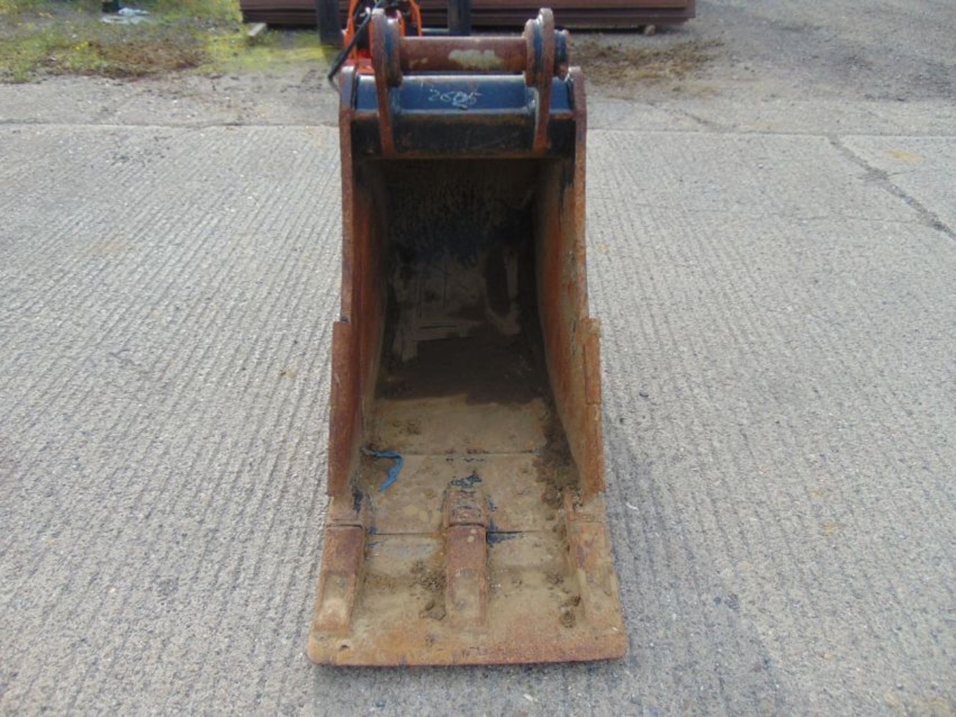 Strickland 23" Digging Bucket 65mm Pin to suit 13 Ton Excavator - Image 2 of 7