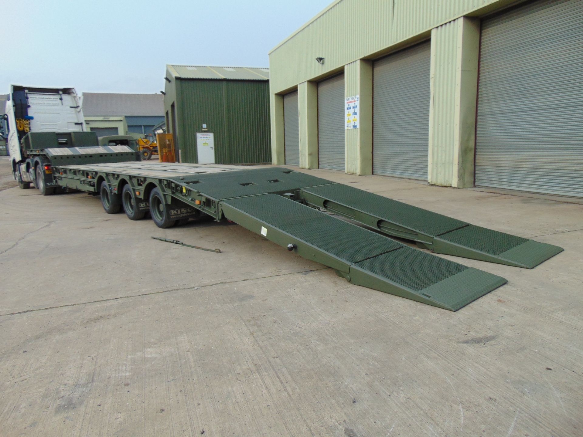 Ex Reserve King GTS38 Tri Axle Stepframe trailer