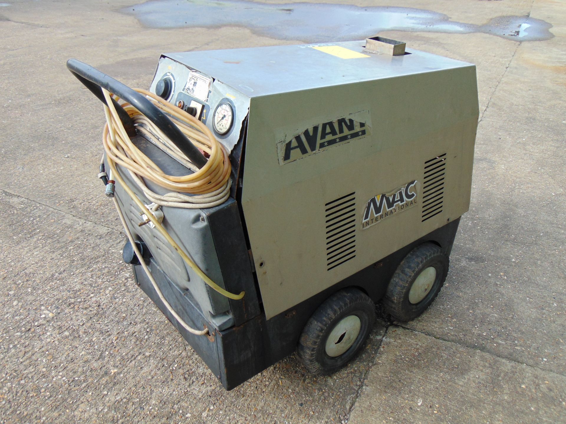 MAC AVANT 240V Hot and Cold Pressure Washer - Image 3 of 11