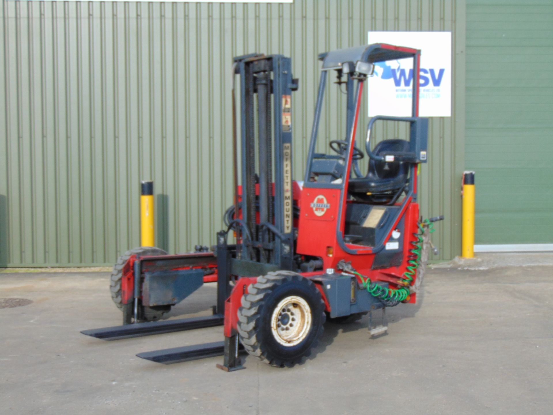 2003 Moffett Mounty M2003 Truck Mounted Forklift ONLY 871 Hours! - Image 16 of 25