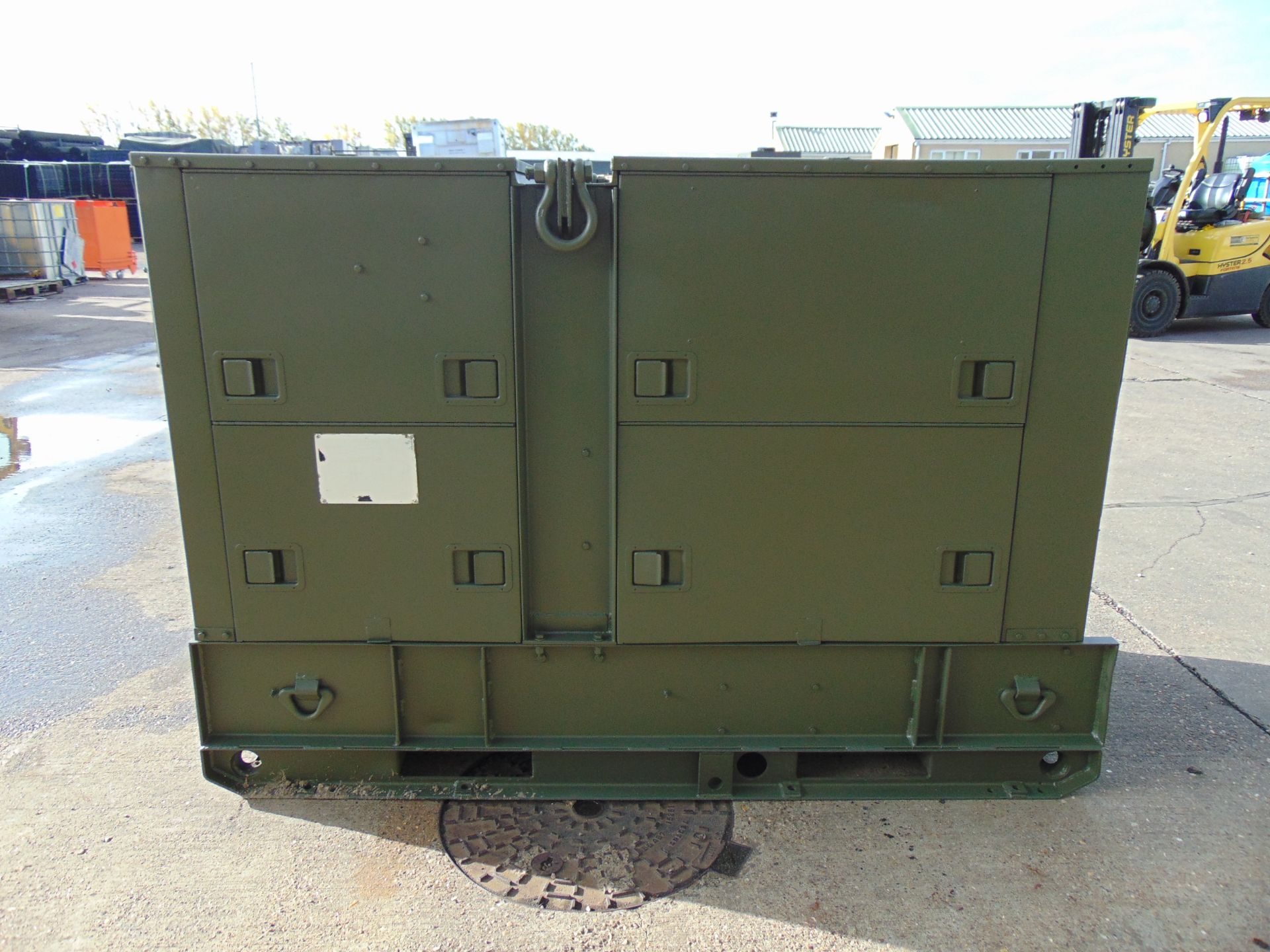 You are bidding on a FERMONT MEP005A 37.5 KVA Portable Diesel Generator ONLY 490 Hours! - Image 4 of 19