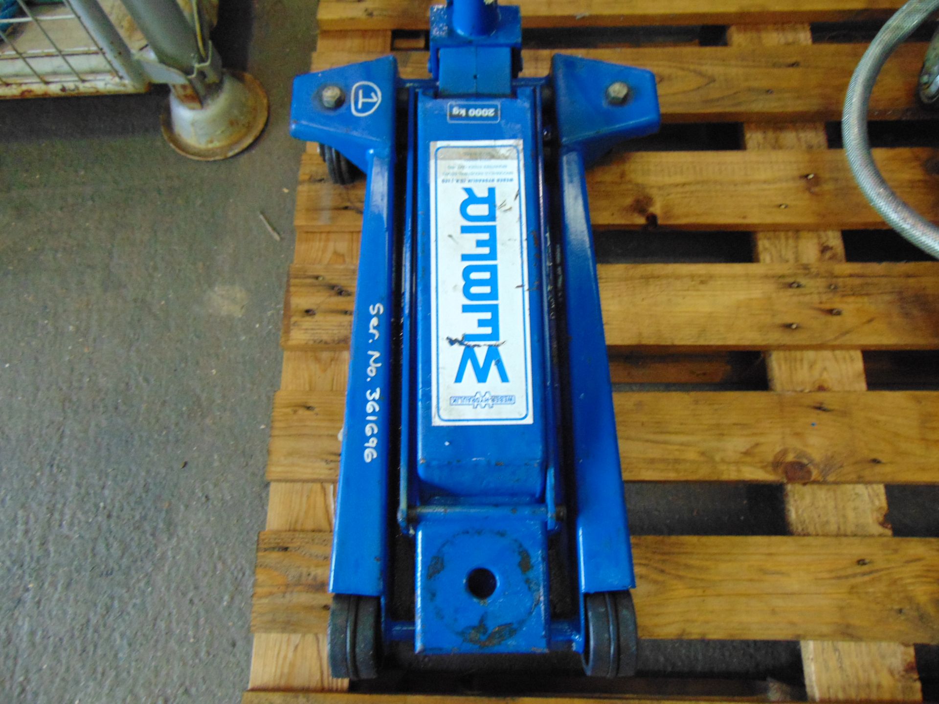 Weber Hydraulic WDK20 2Ton Workshop Trolley Jack - Image 3 of 9