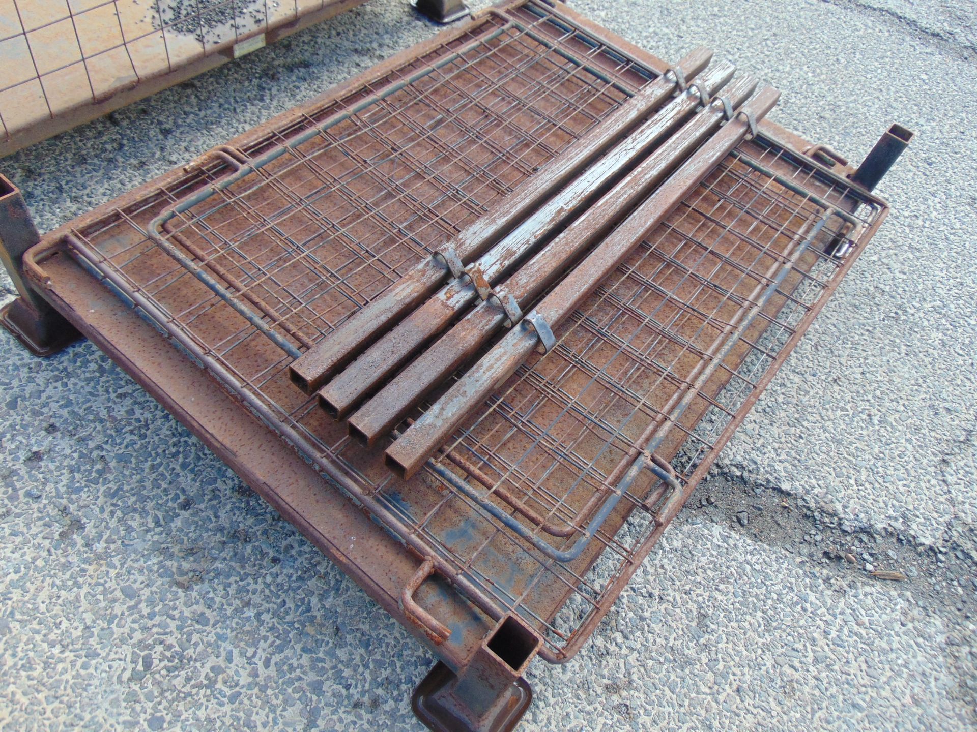 2 x Heavy Duty Ex Home Office Metal Stackable / Collapsible Stillage / Post Pallets - Image 6 of 8
