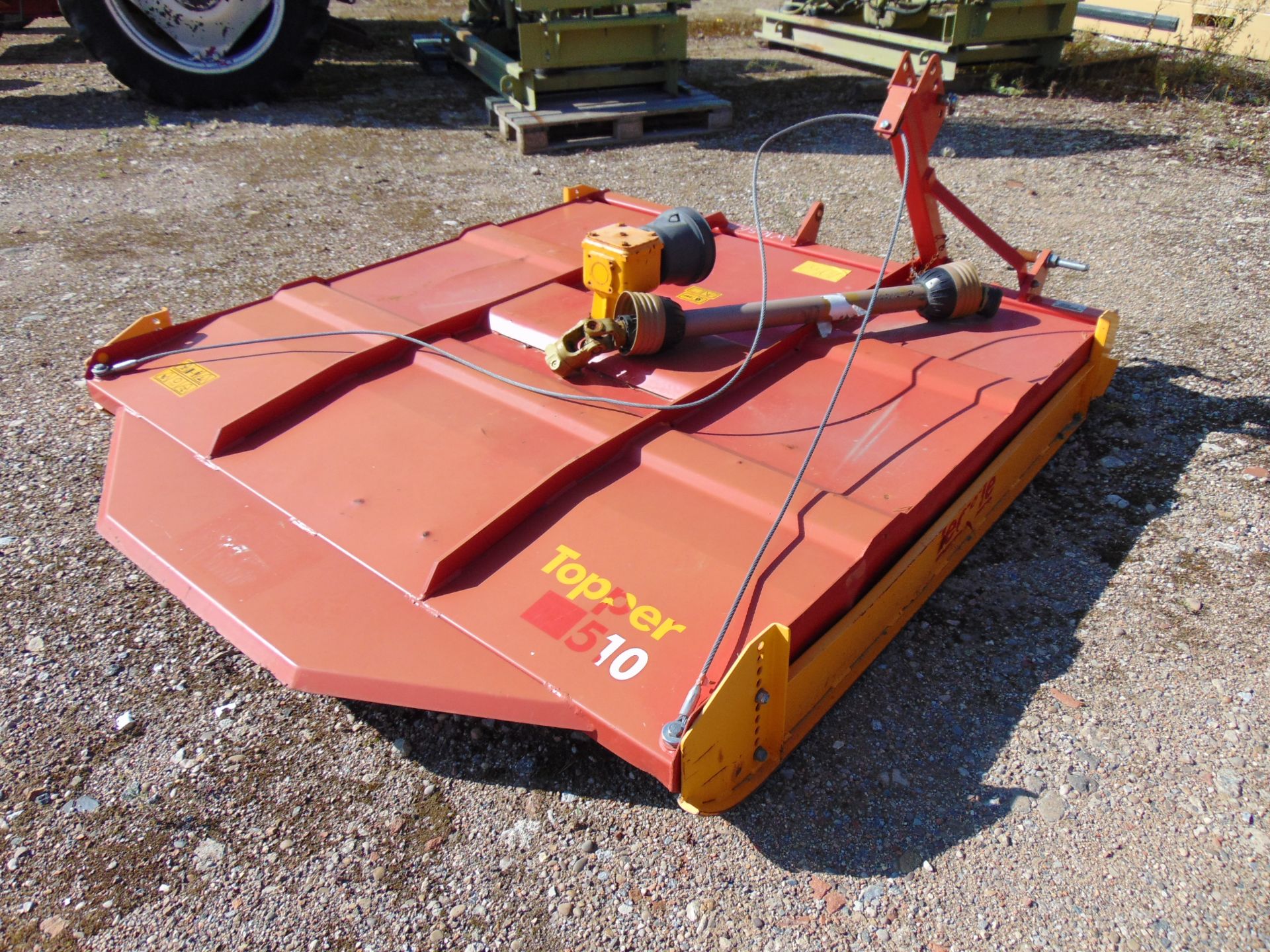 2016 Teagle 510 5' 10" Offset Tractor Mounted Topper Mower with PTO Shaft - Image 2 of 6