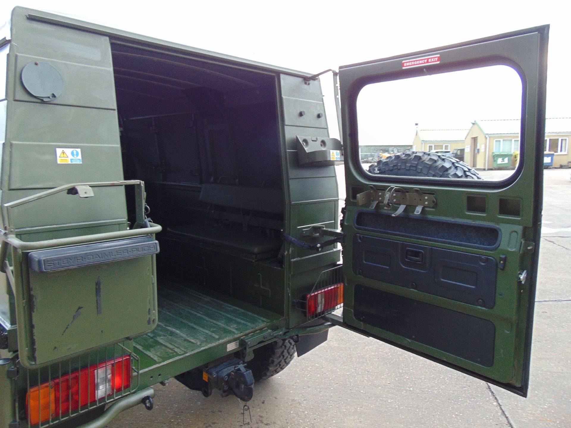 Military Specification Pinzgauer 716 MK 4X4 Hard Top ONLY 1,312 MILES!!! - Image 10 of 25