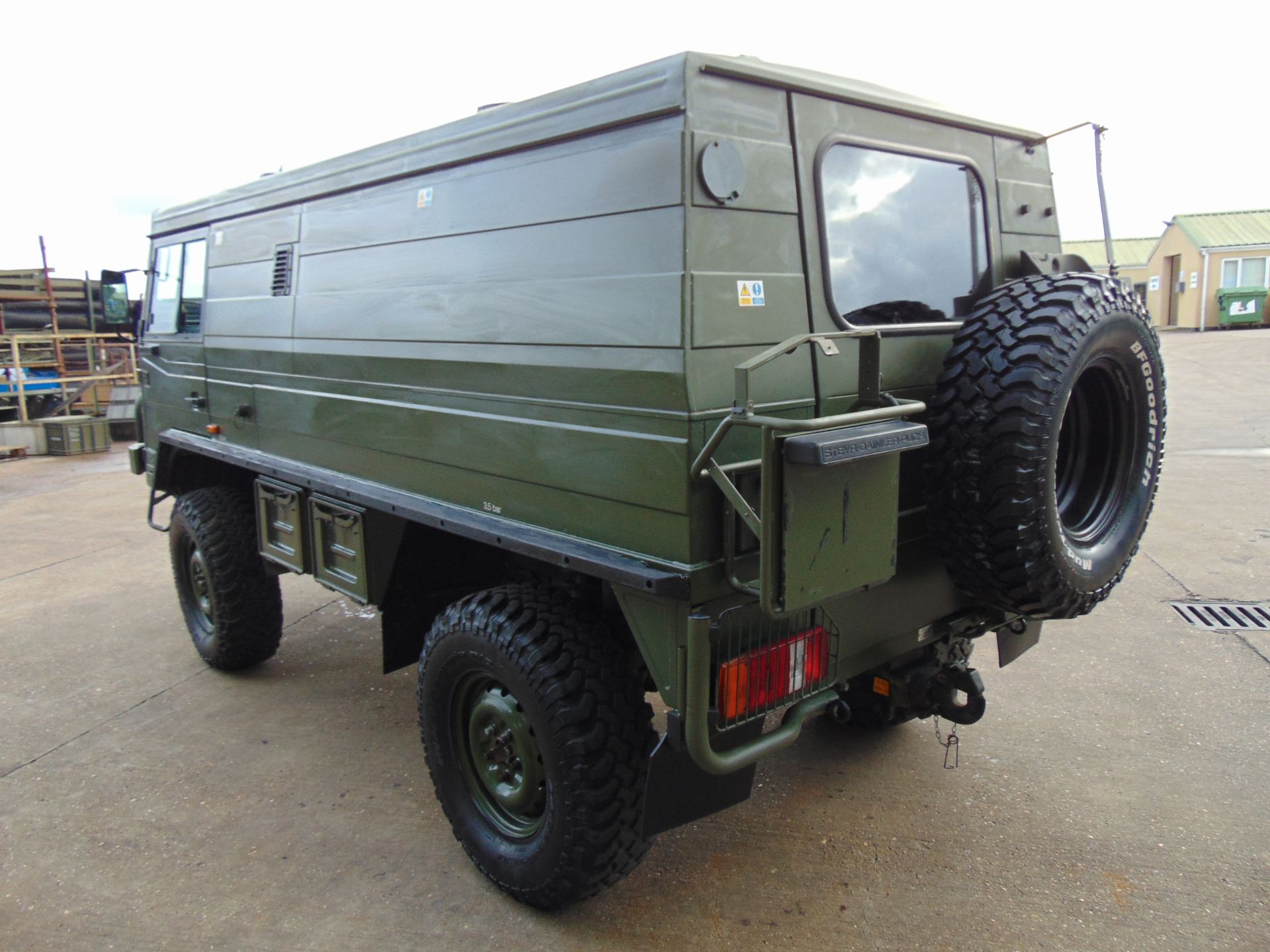 Military Specification Pinzgauer 716 MK 4X4 Hard Top ONLY 1,312 MILES!!! - Image 9 of 25