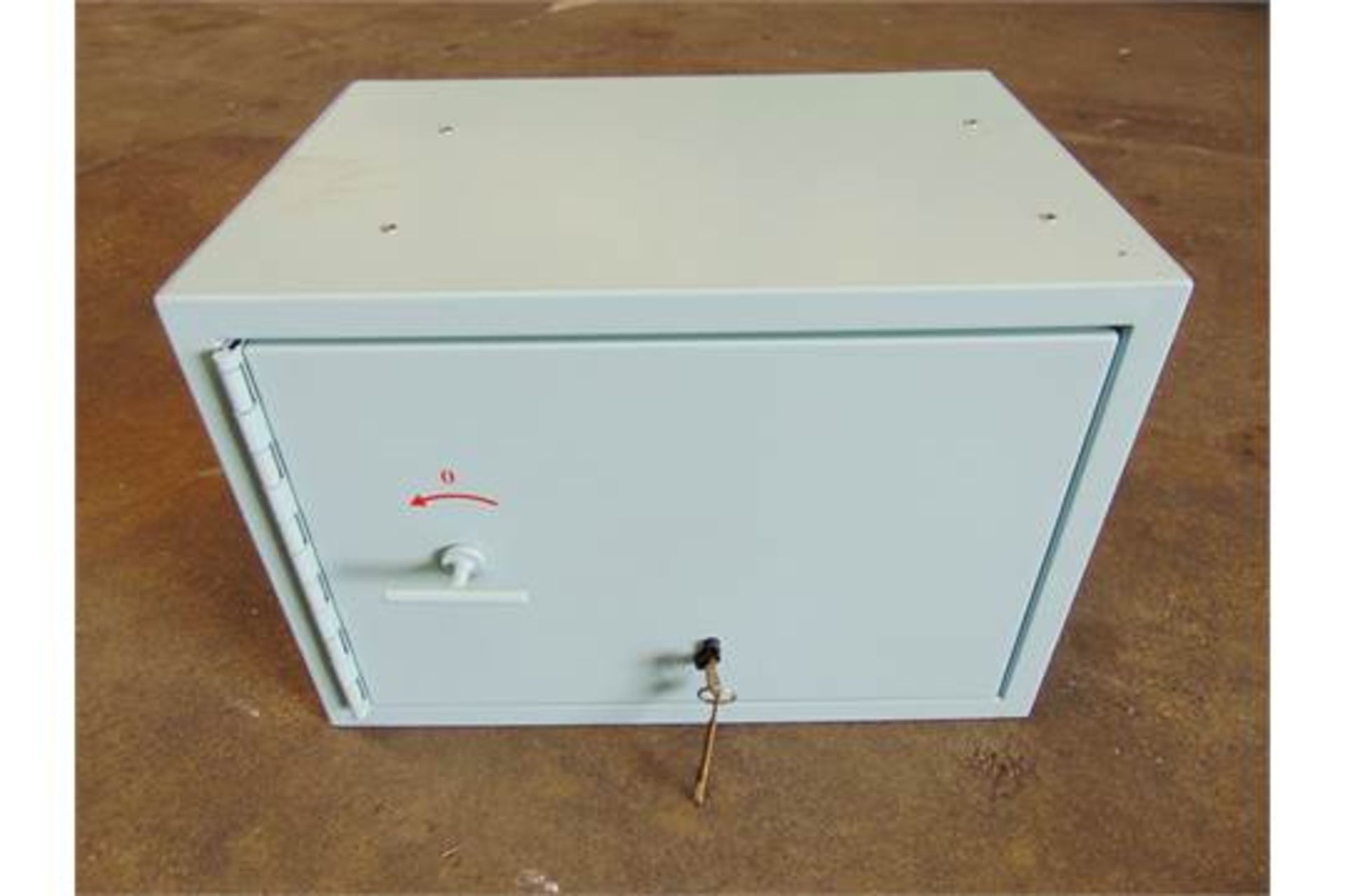 Lockable Safe Box - Image 2 of 6