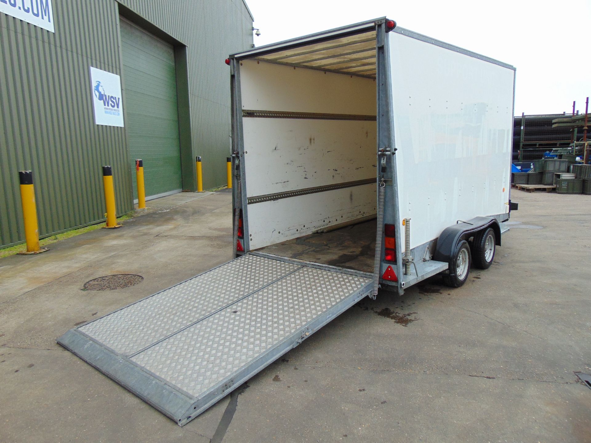 Twin Axle Ifor Williams BV126G/DR Box Trailer c/w Dropdown Tailgate / Loading Ramp - Image 2 of 23