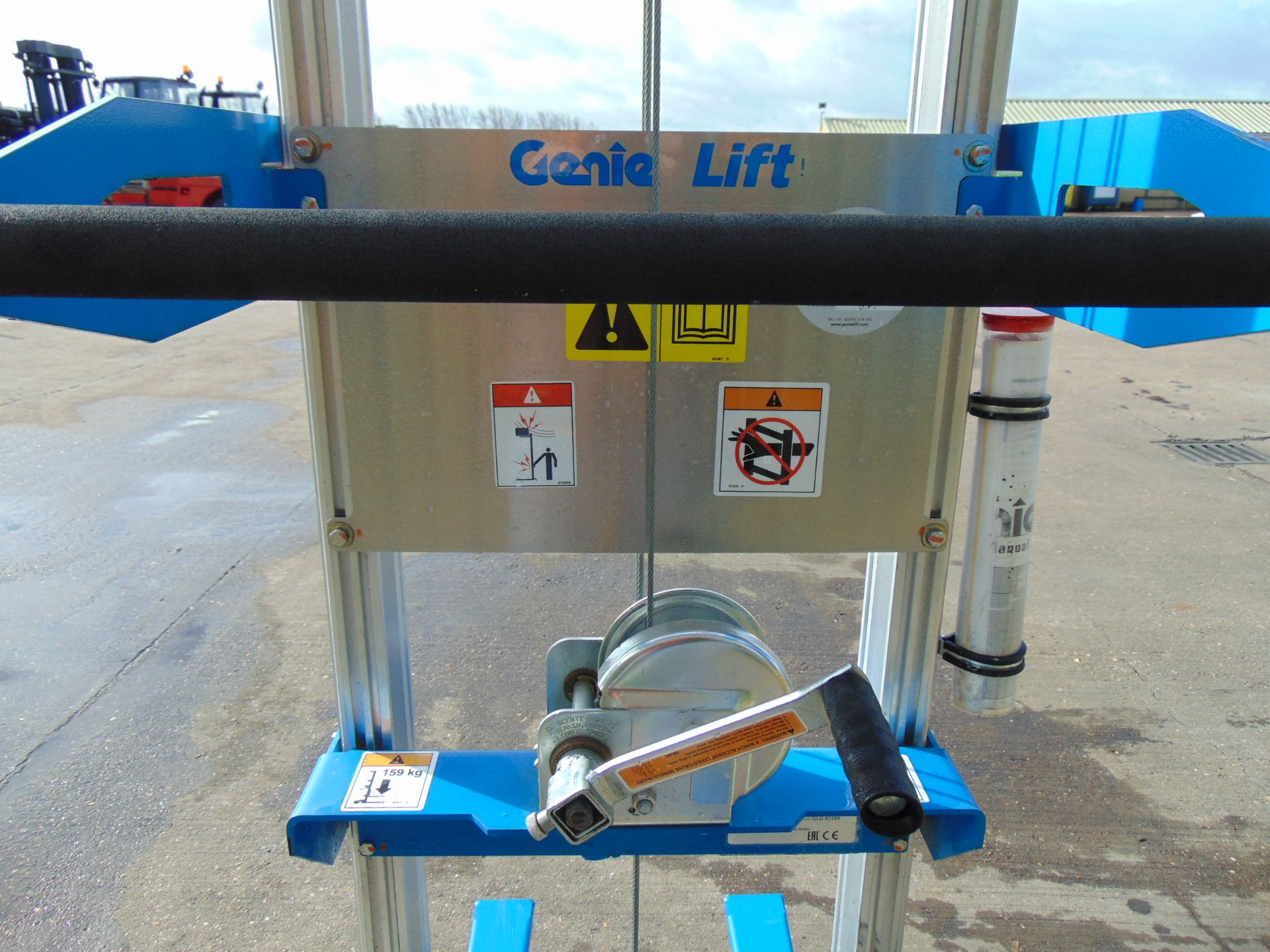 Unused Genie GL-10 Material Lift Fork Lift - Image 9 of 15