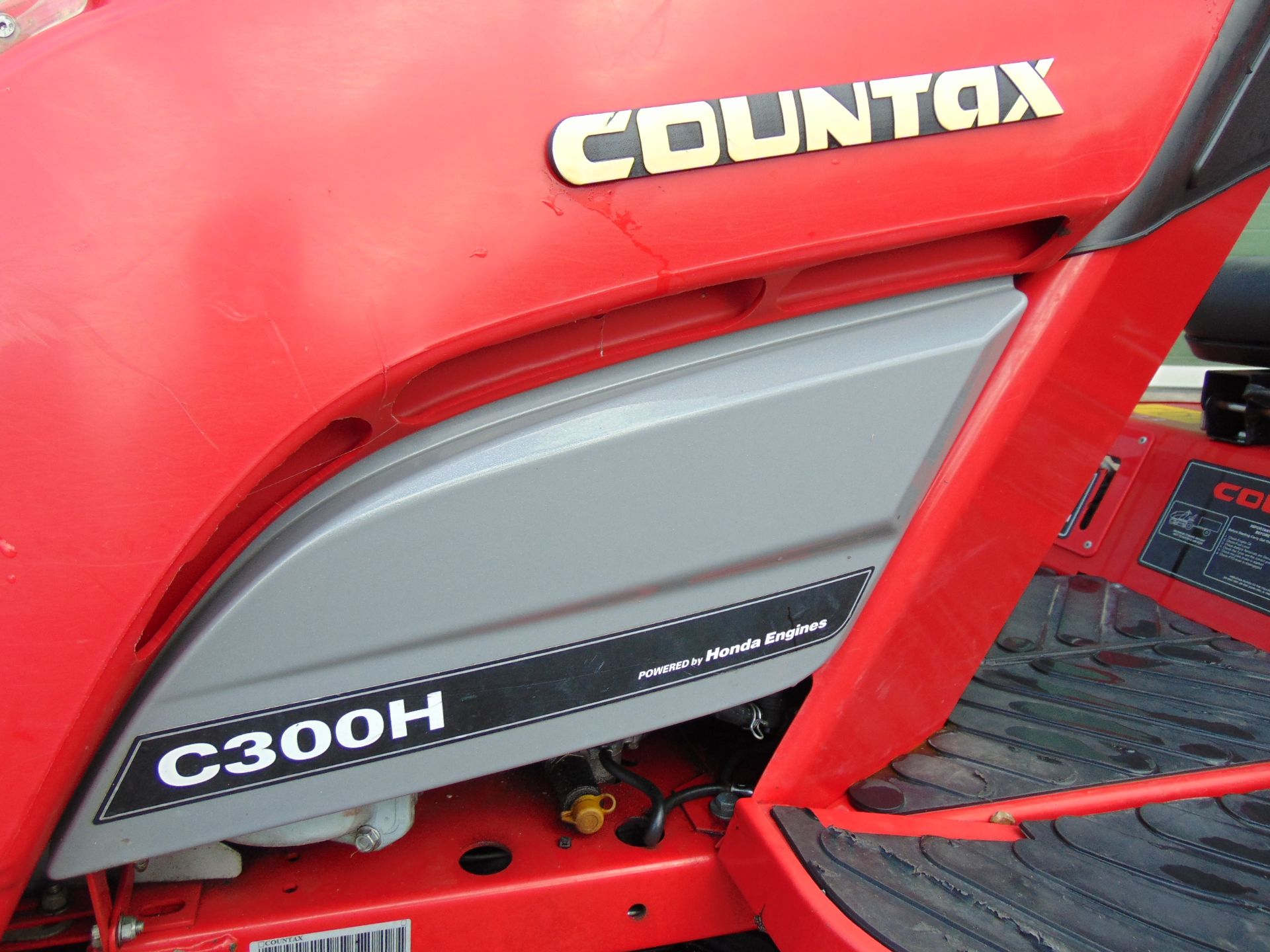 Countax C300H Hydrostatic Ride On Mower with Rear Brush and Grass Collector ONLY 393 HOURS!!! - Image 16 of 18