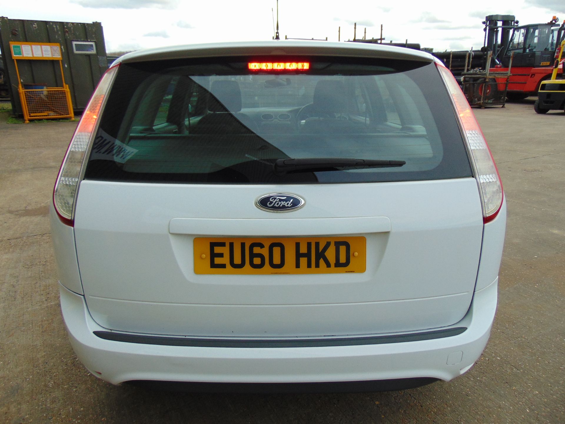 2010 Ford Focus Zetec 1.6 TD Estate ONLY 76,346 Miles - Image 8 of 16