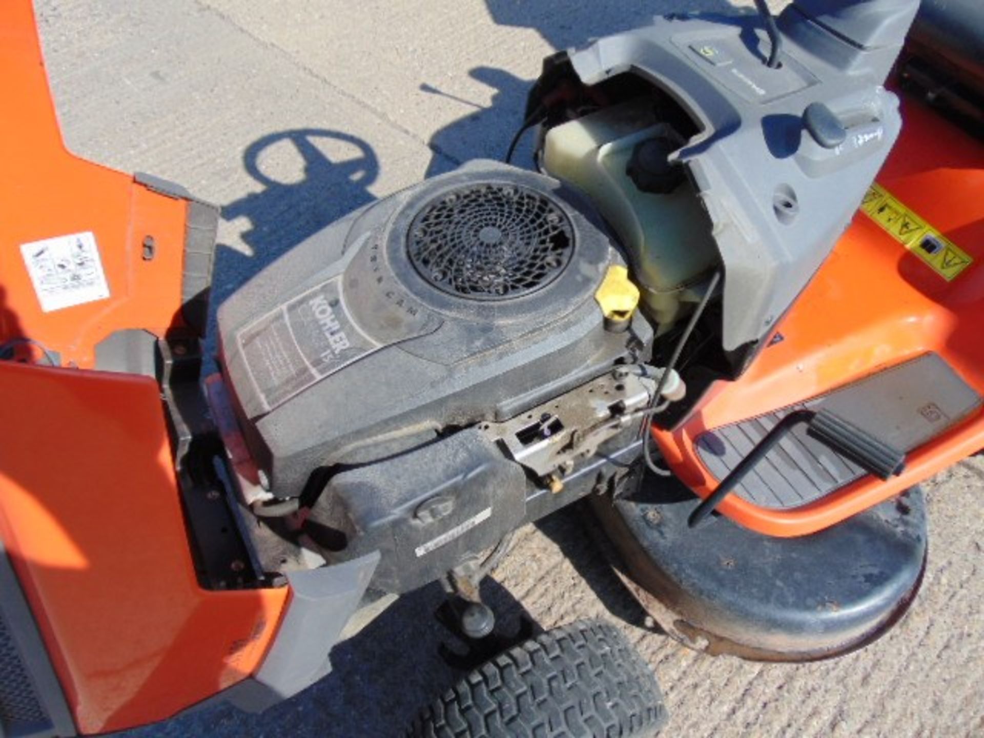 2015 Husqvarna LT151 Ride-On Mower with grass collector - Image 10 of 10