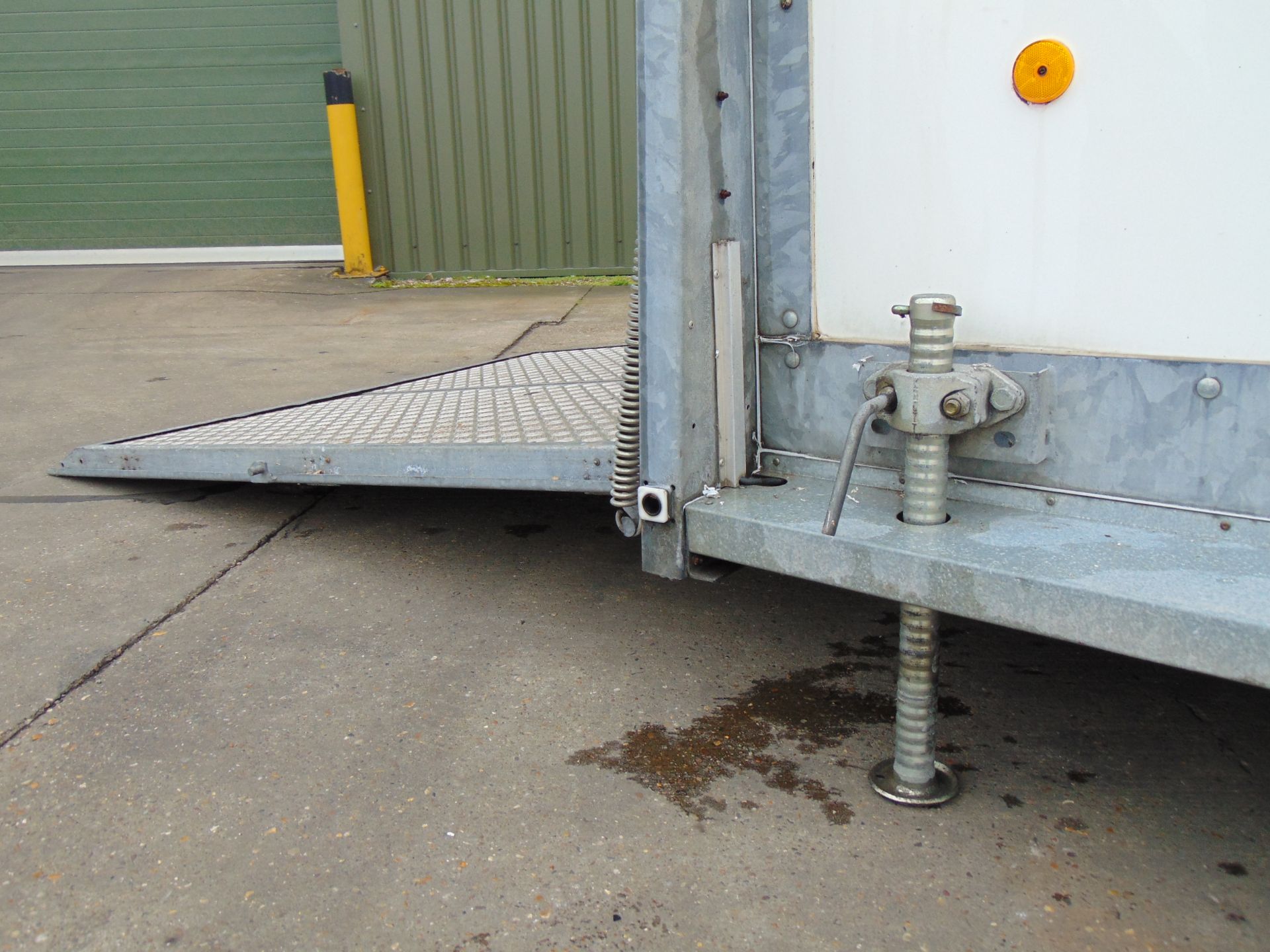 Twin Axle Ifor Williams BV126G/DR Box Trailer c/w Dropdown Tailgate / Loading Ramp - Image 6 of 23