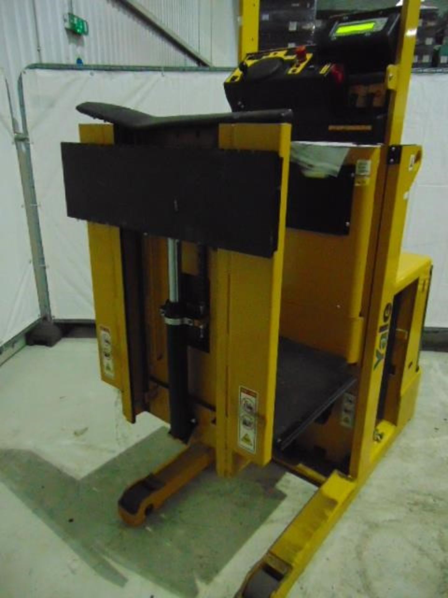 Yale MO10E AC Self Propelled Electric Pallet Truck - Image 7 of 14