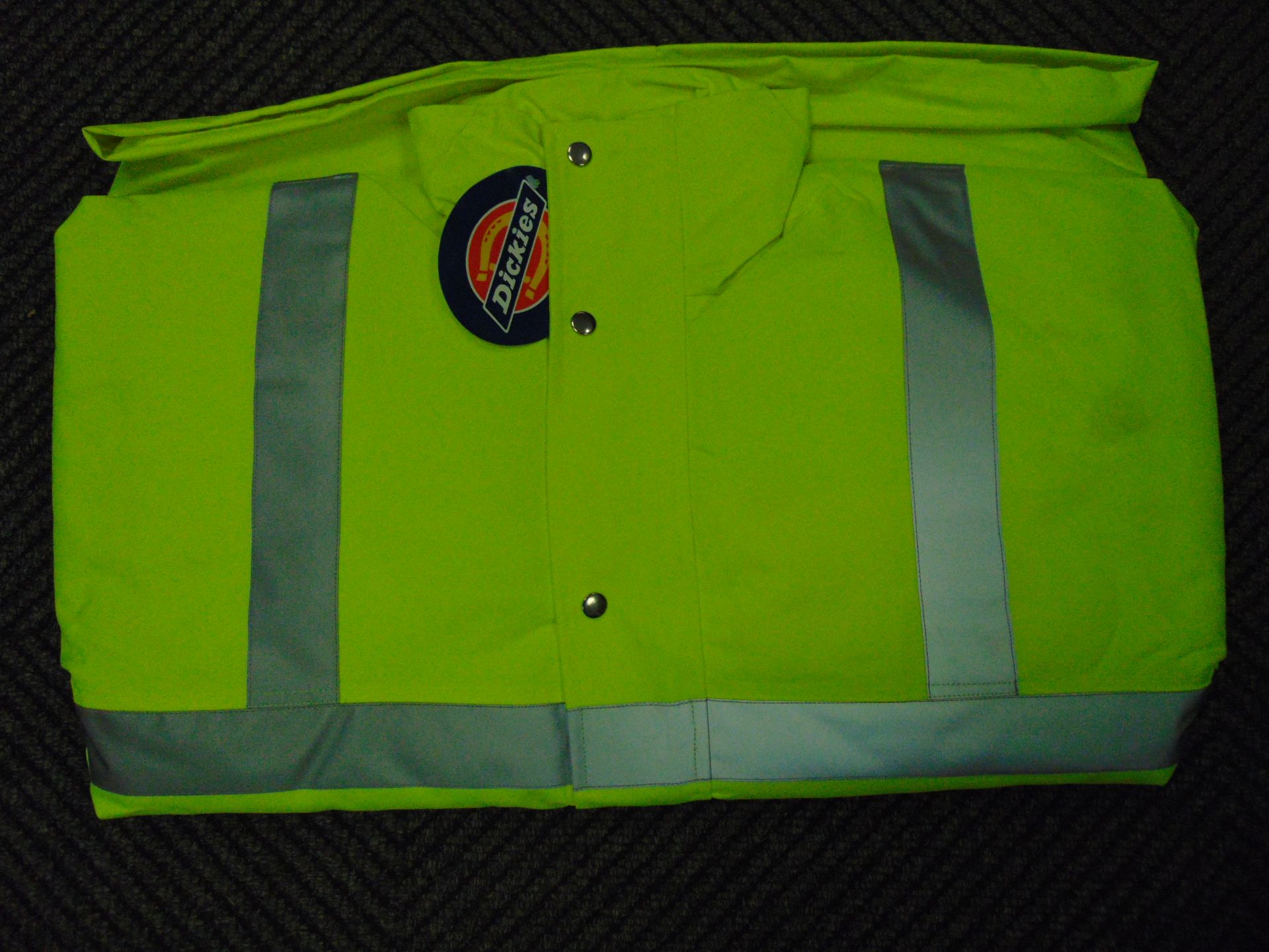 UNISSUED Hi Visibility Florescent Jacket. Size Large. - Image 2 of 6