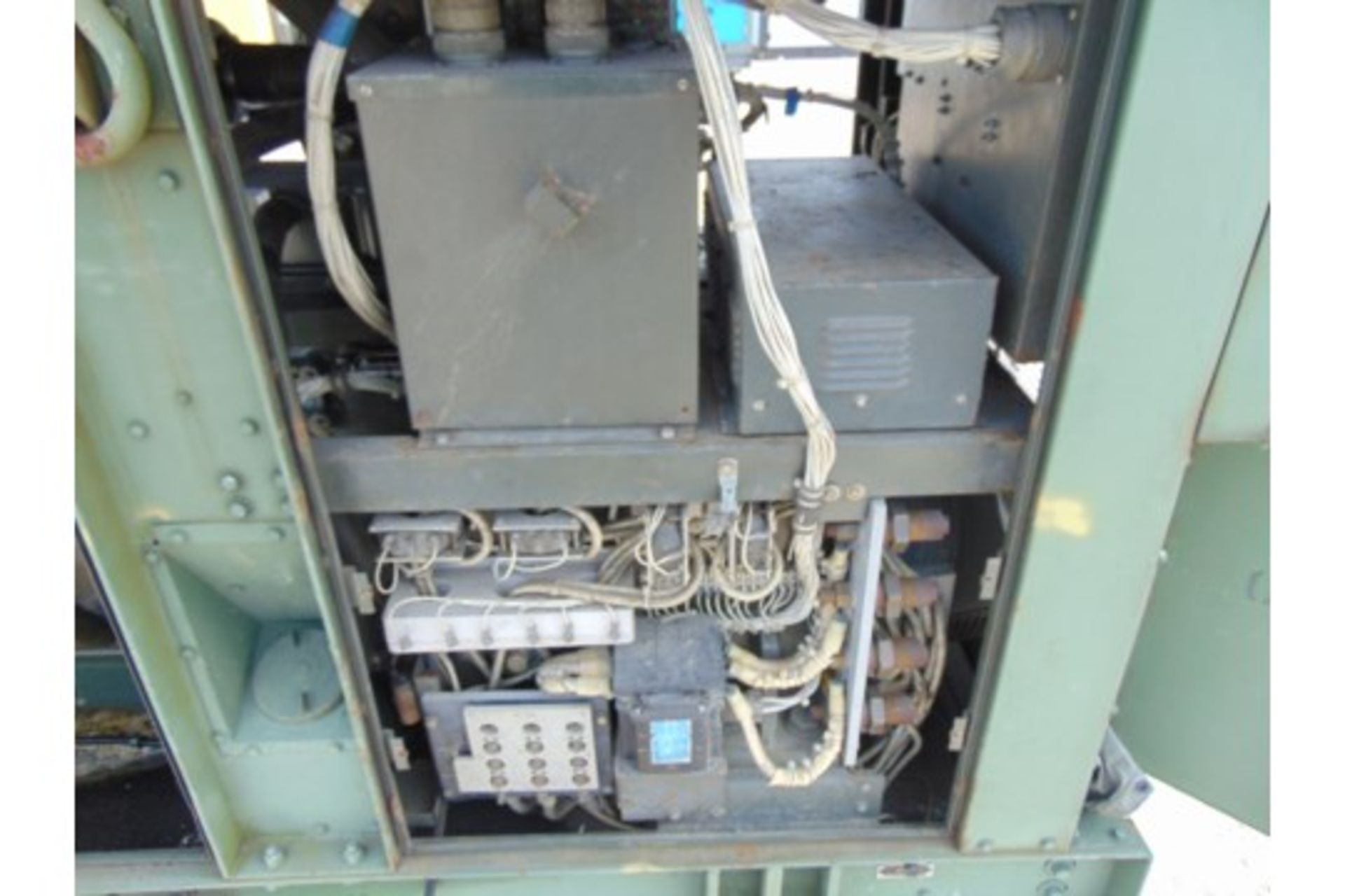 Allis Chalmers MEP-006A 60kW Diesel Generator Set 240/415 volt single/three phase ONLY 821 hours !!! - Image 20 of 21