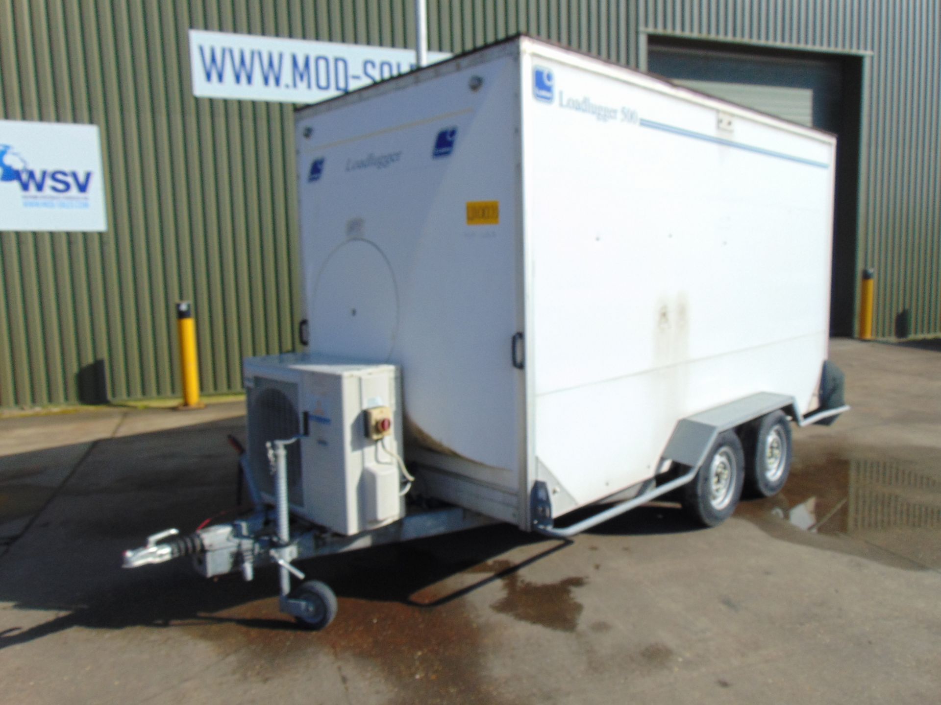 Lynton Loadlugger 500 Box Trailer C/W Air Con, Clark 9m Aluminium Telecopic Mast, Electrics etc - Image 2 of 21