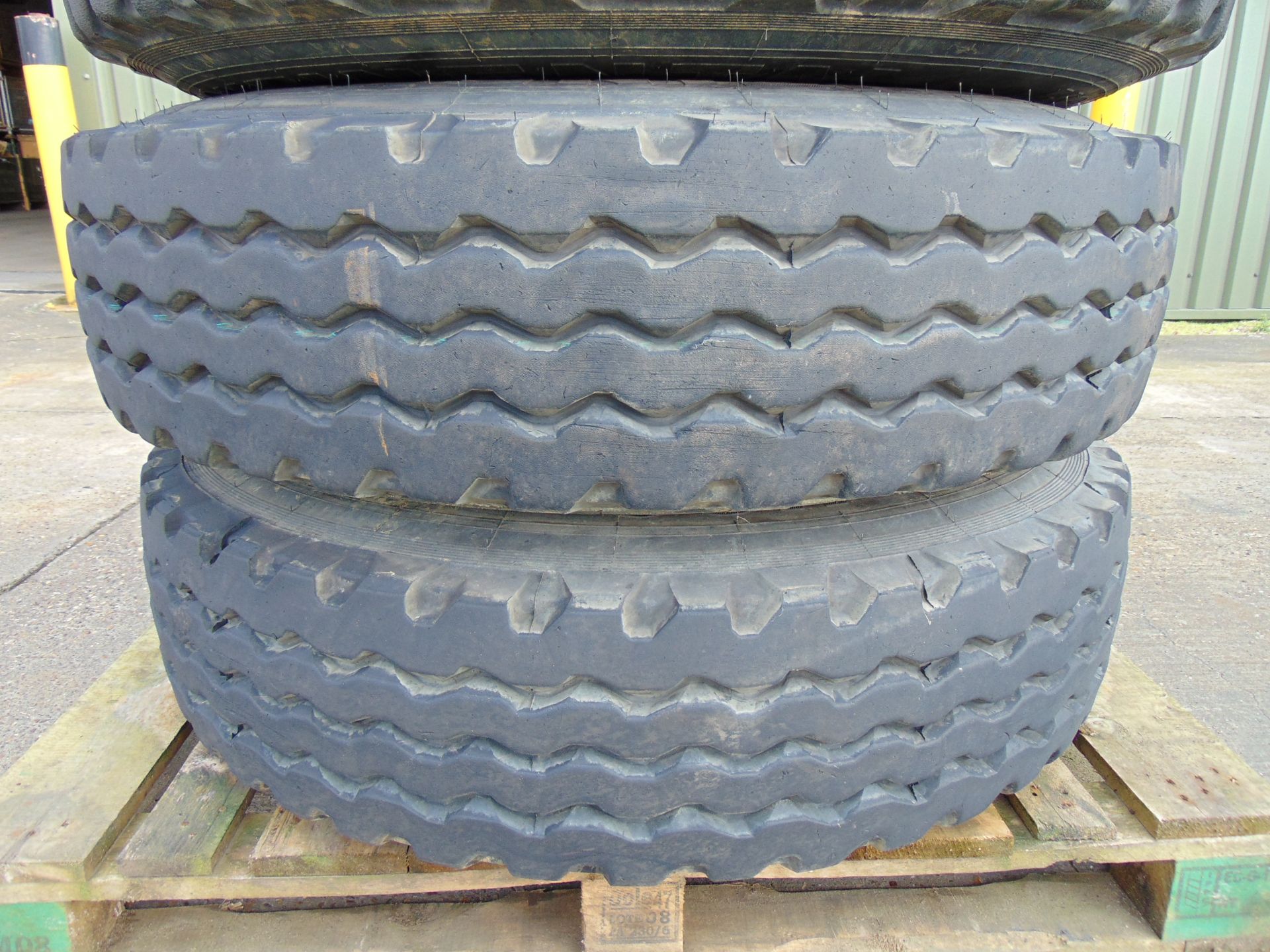 4 x Continental HSC Construction 12.00 R20 Tyres on 10 Stud Rims - Image 3 of 6