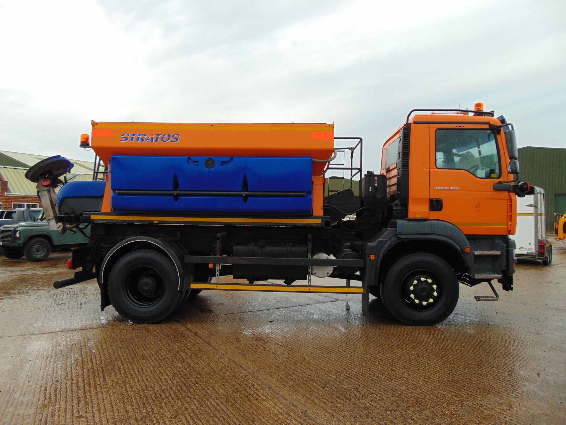 2008 MAN TGM 18.280 18T 4wd Gritter Lorry C/W Schmidt Gritter Body 34,000 kms only - Image 5 of 23
