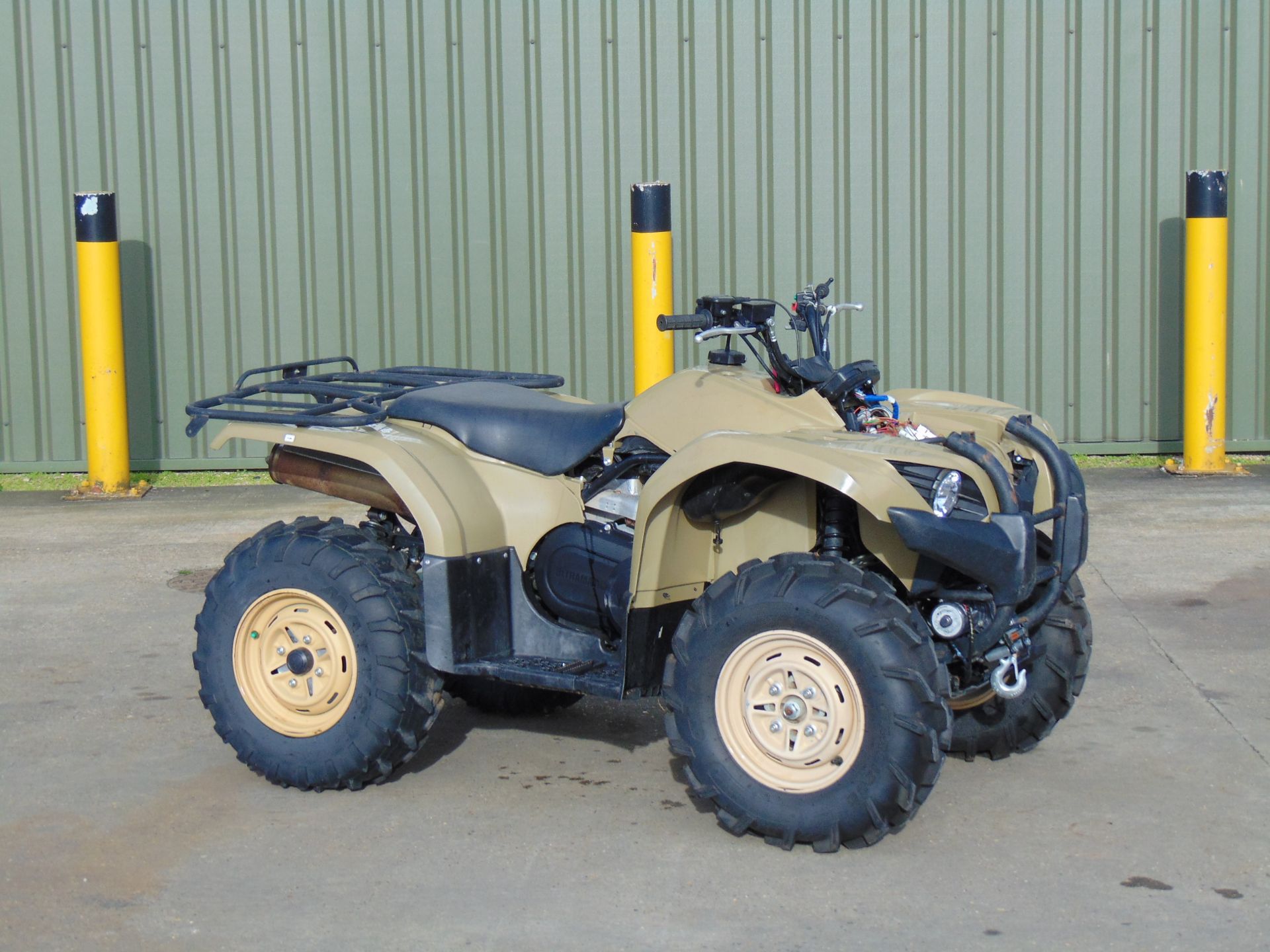 Military Specification Yamaha Grizzly 450 4 x 4 ATV Quad Bike ONLY 75 miles!!!