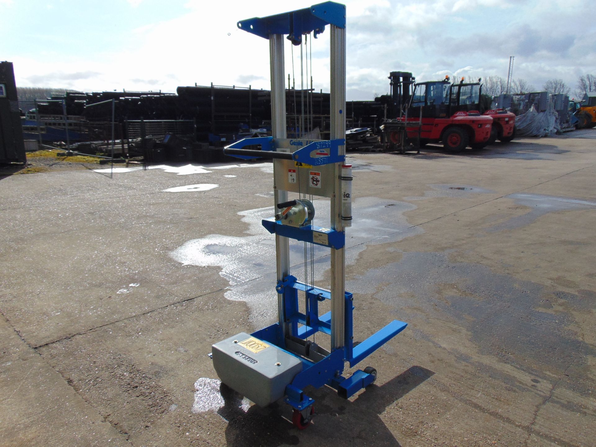 Unused Genie GL-10 Material Lift Fork Lift - Image 8 of 15