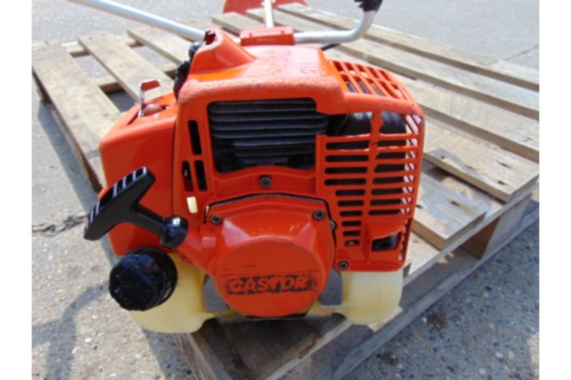 CASTOR Turbo 42 Petrol Strimmer - Image 4 of 9