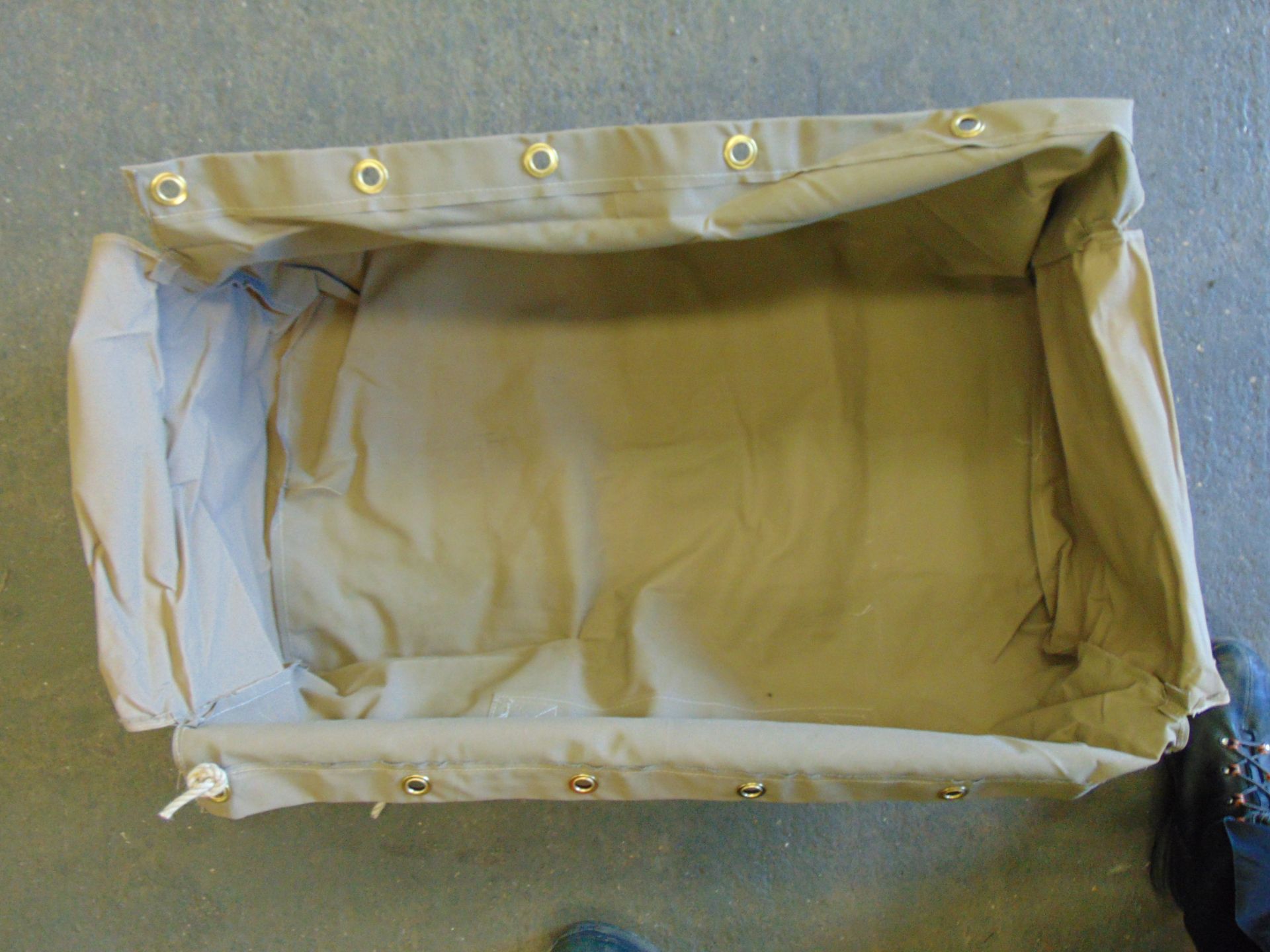 UNISSUED 12x12 Desert Tent Bag. - Image 3 of 3