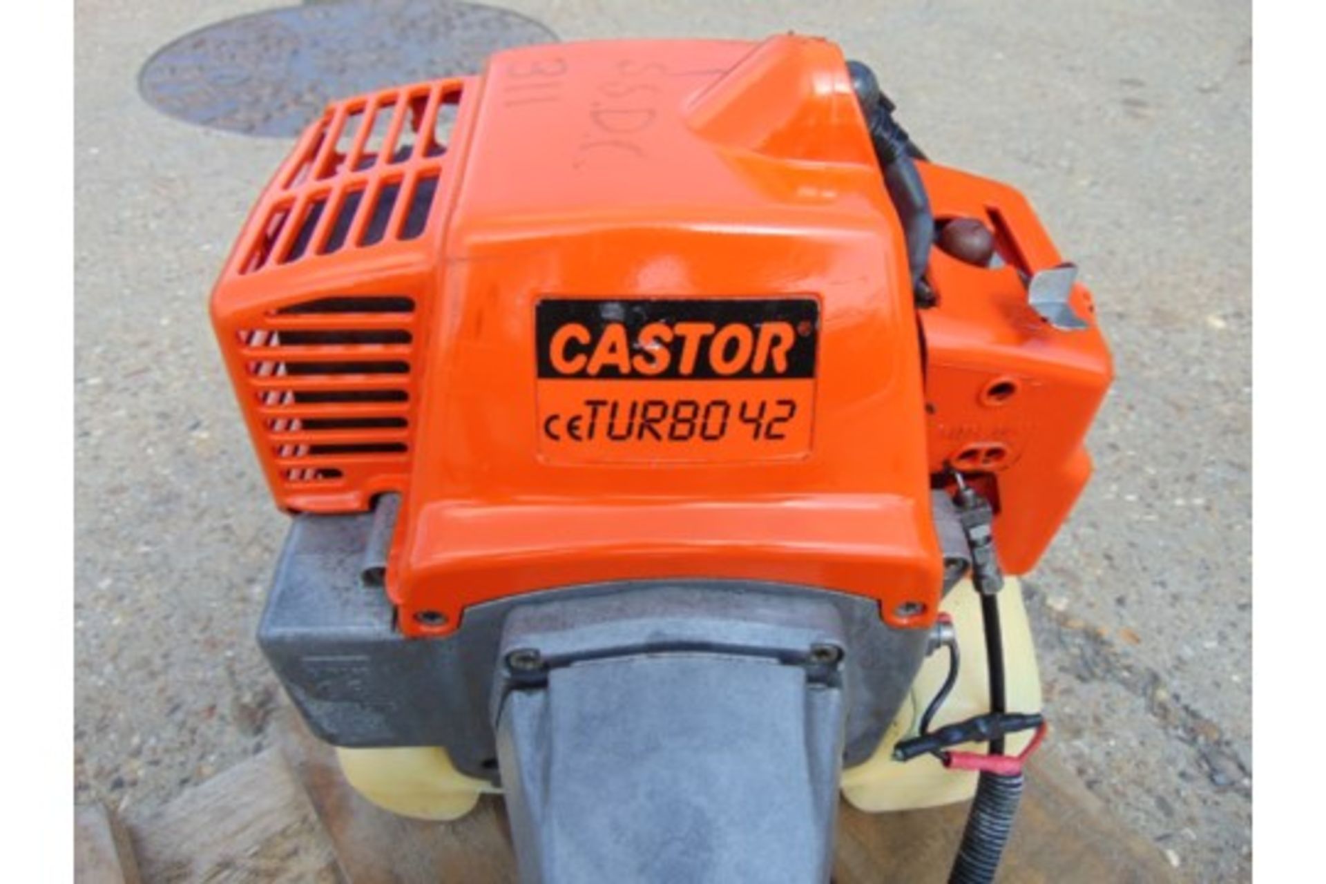 CASTOR Turbo 42 Petrol Strimmer - Image 6 of 9