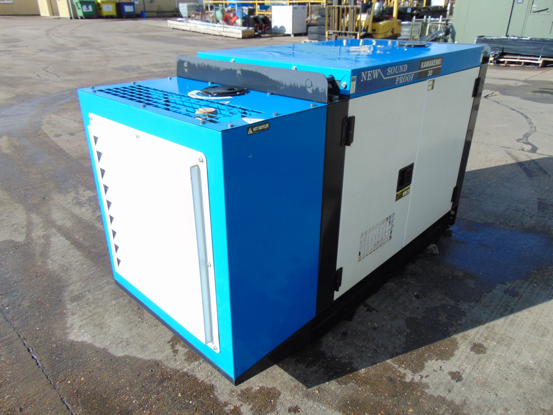 UNISSUED 30 KVA 3 Phase Silent Diesel Generator Set. This generator is 3 phase 230/400 volt 50 Hz - Image 5 of 19