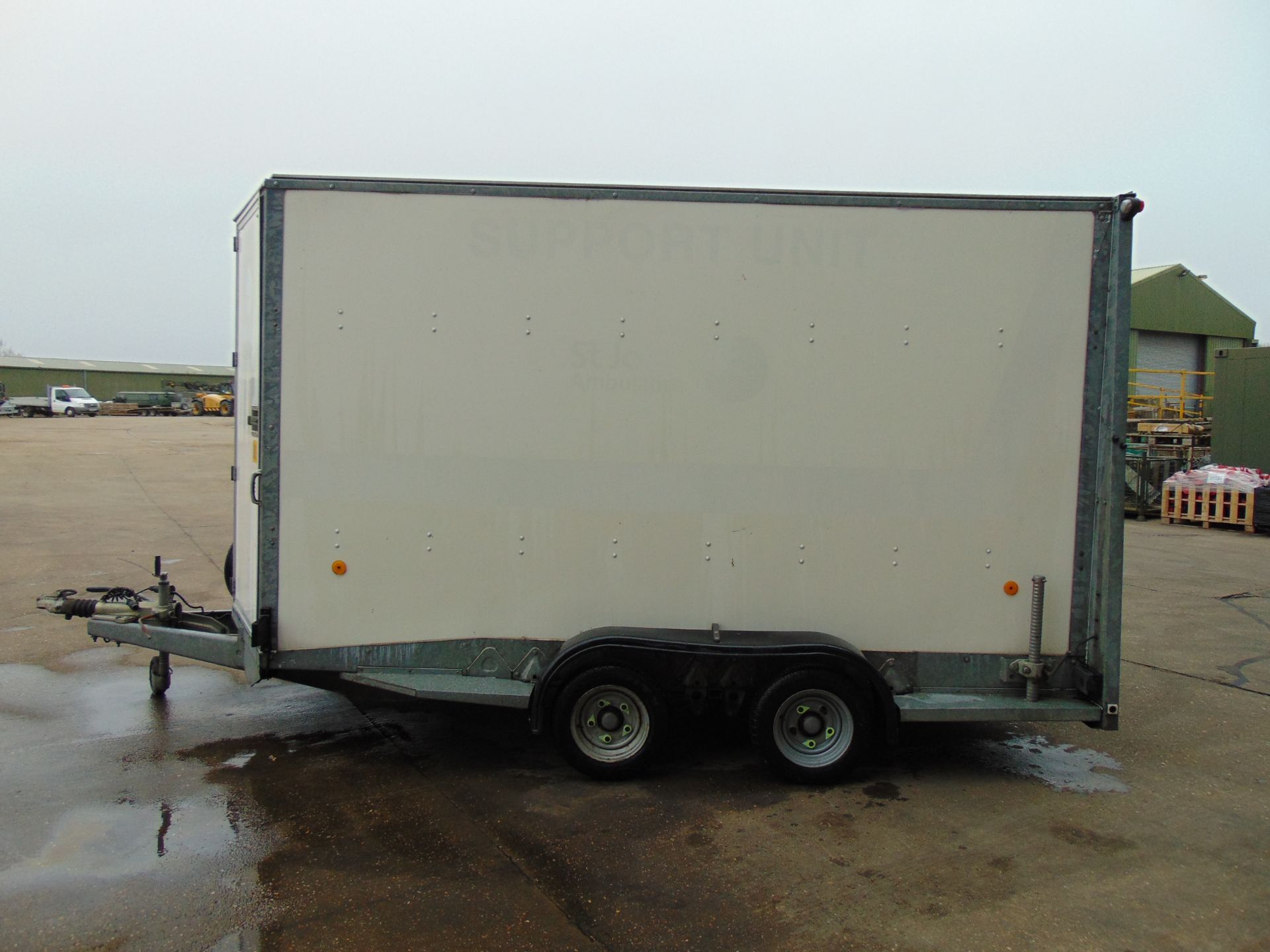 Twin Axle Ifor Williams BV126G/DR Box Trailer c/w Dropdown Tailgate / Loading Ramp - Image 17 of 23