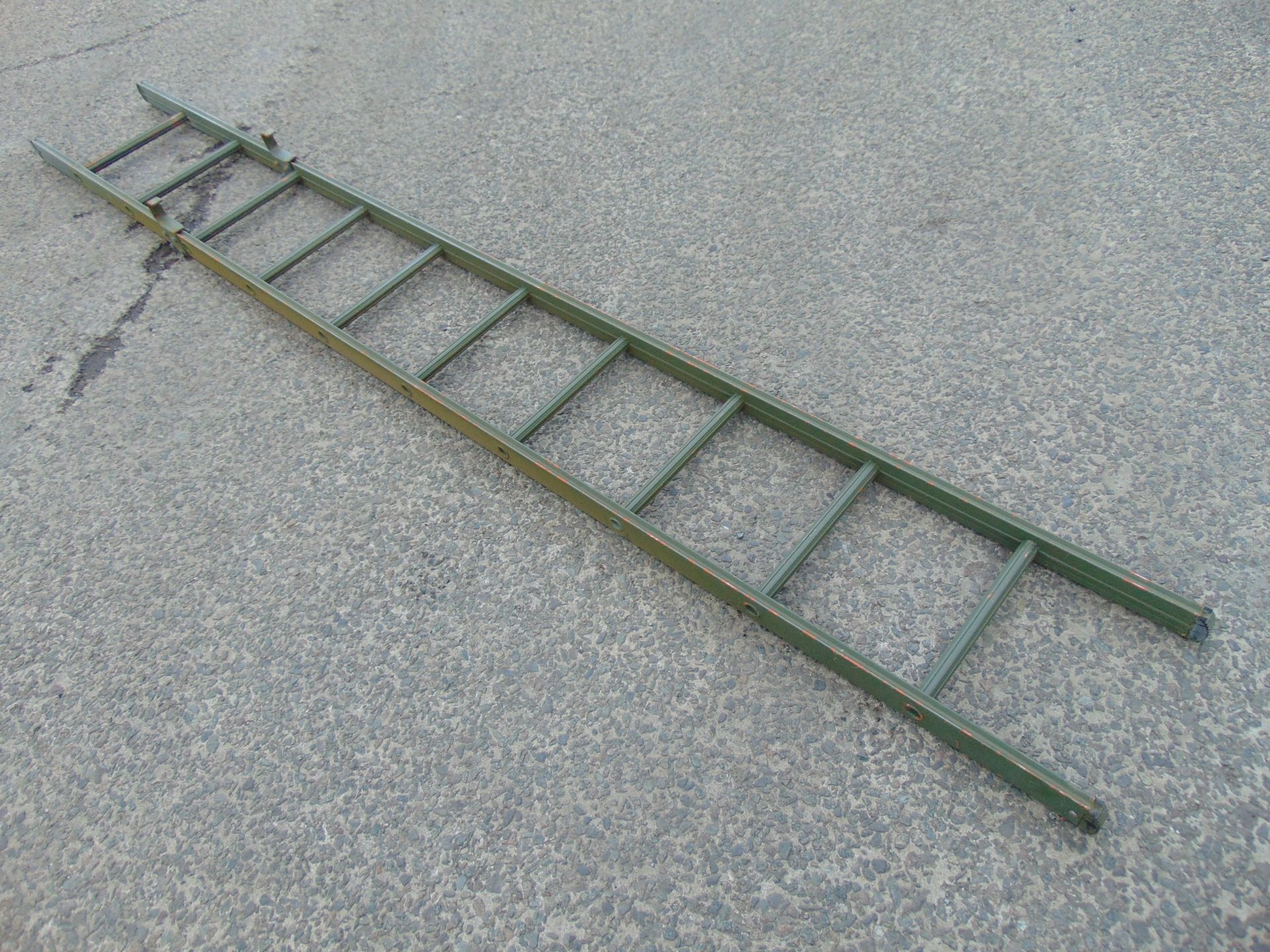 9' Aluminium Ladder