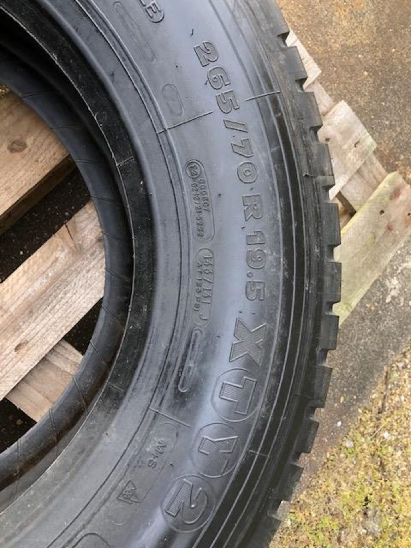 Qty 1 x Michelin 265 / 70 R 19.50 XTY2 Tyre. Unused - Image 5 of 7