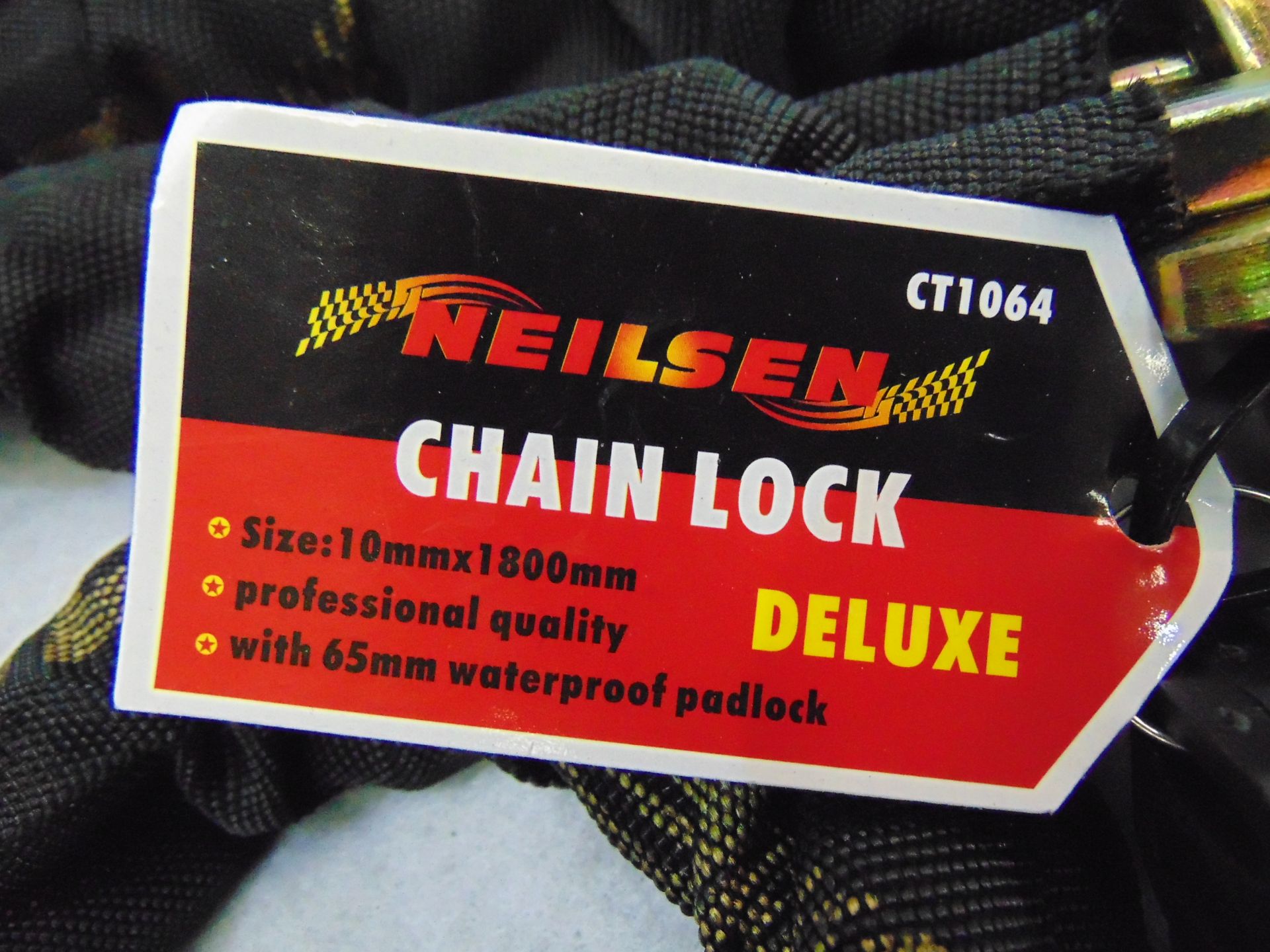 UNISSUED Neilsen Chain Lock With 65mm Padlock. - Image 5 of 5