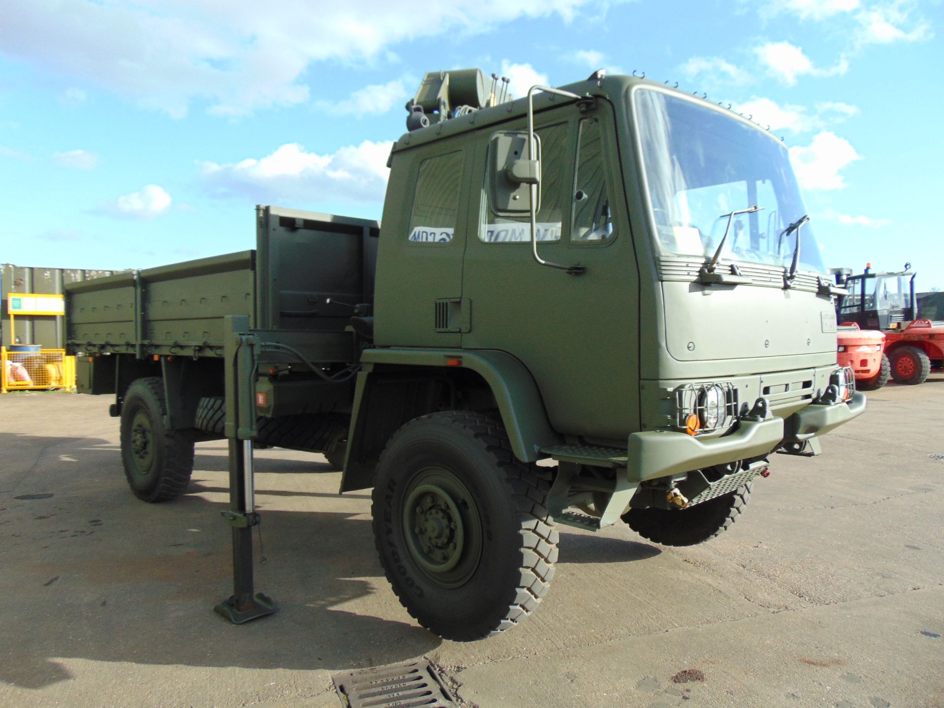 Leyland DAF 4X4 Truck complete with Atlas Crane - Image 4 of 36