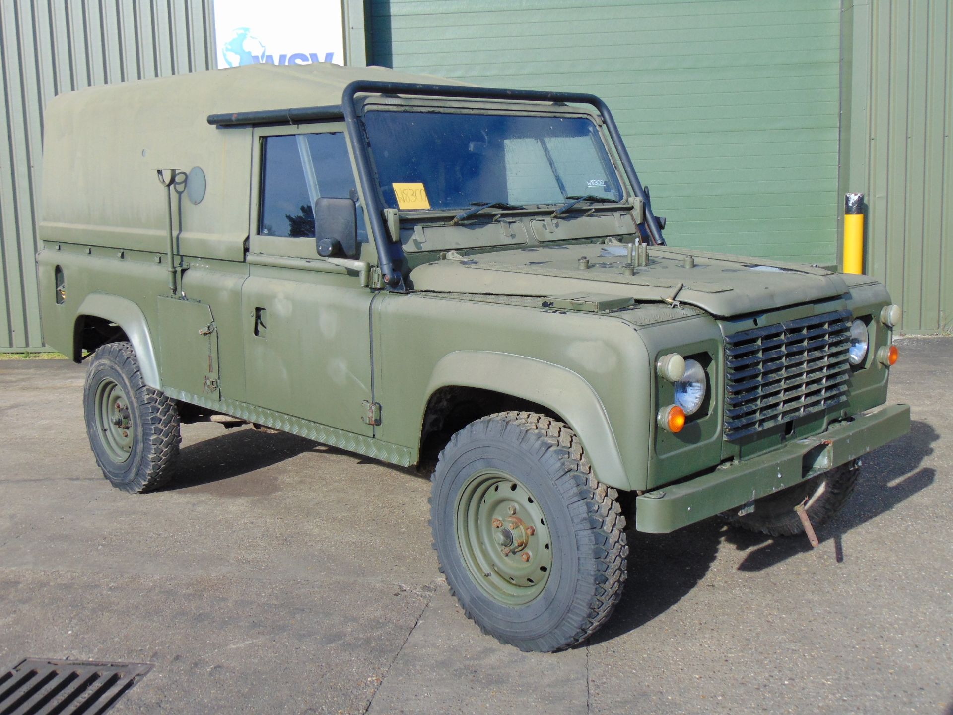 Land Rover Defender TITHONUS 110 Hard Top